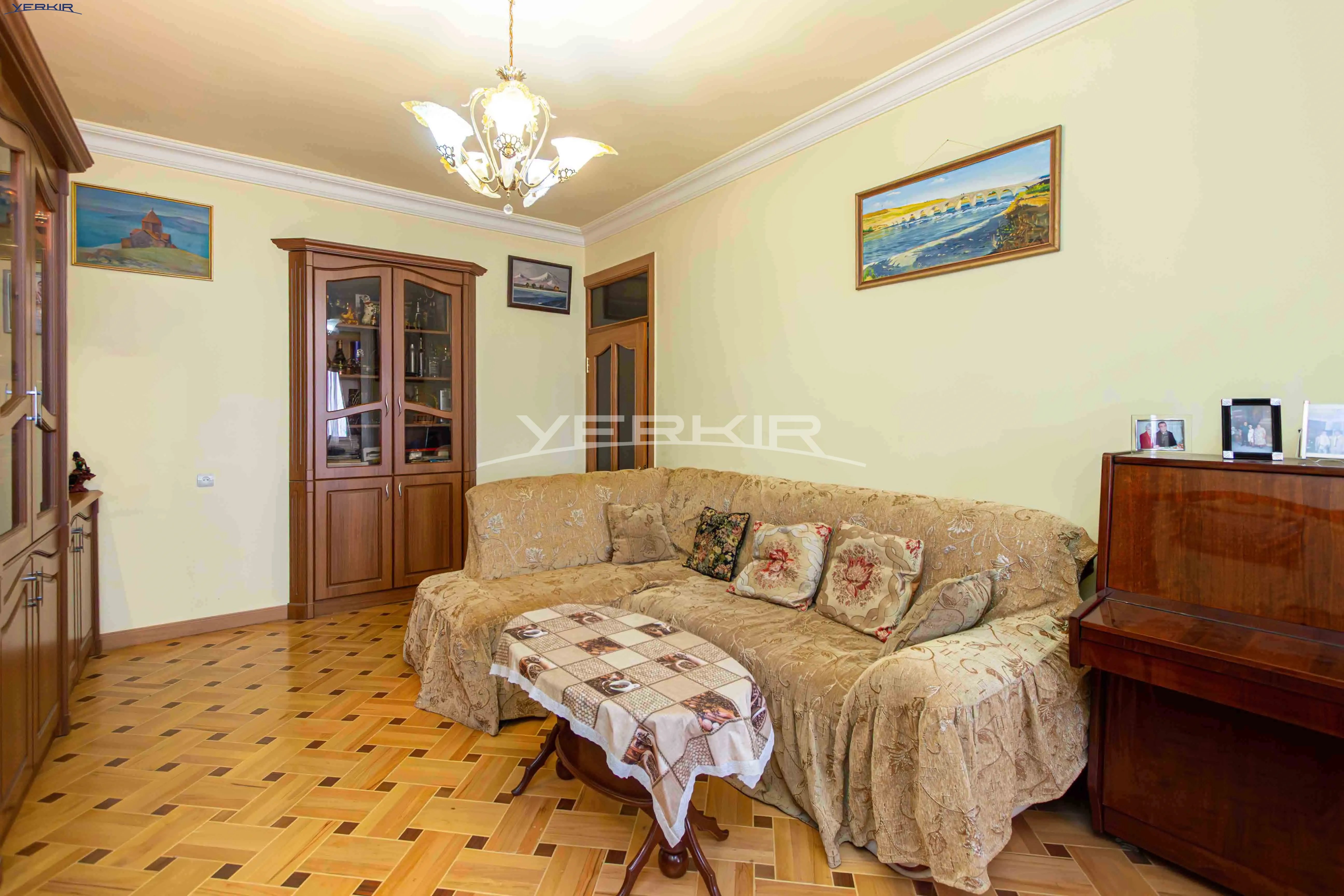 Բնակարաններ Կոդ` 2+3981861