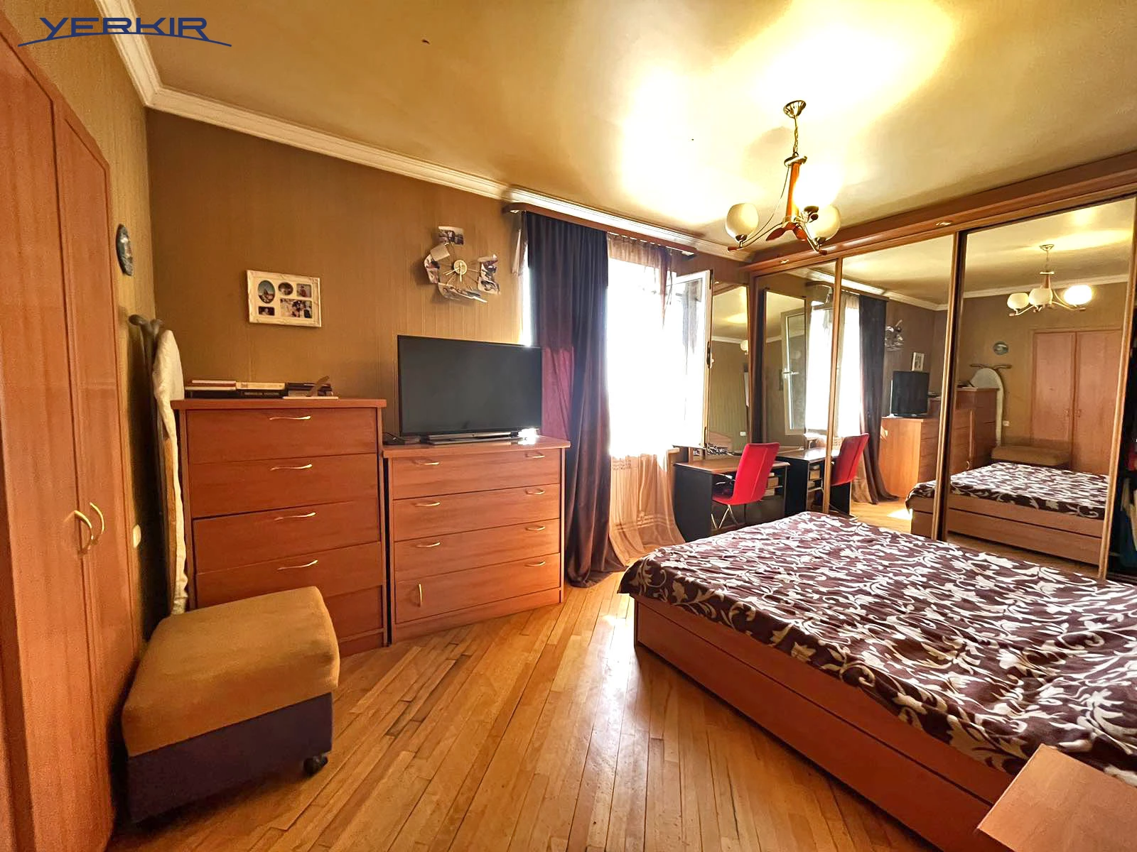 Բնակարաններ Կոդ` 3+4707021