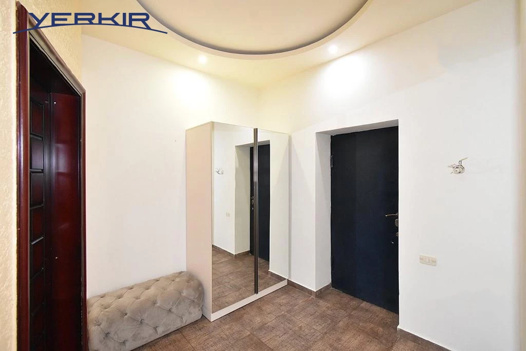 Apartments Code: 5+407711