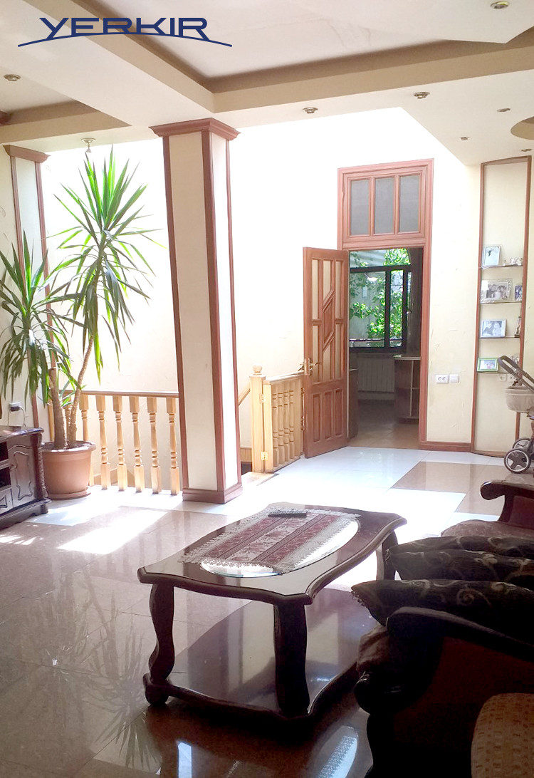 Houses Code: 2+504860