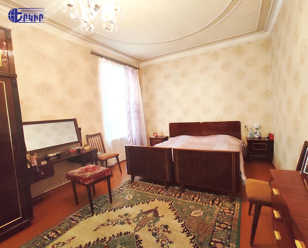 Առանձնատներ Կոդ` 3+51641