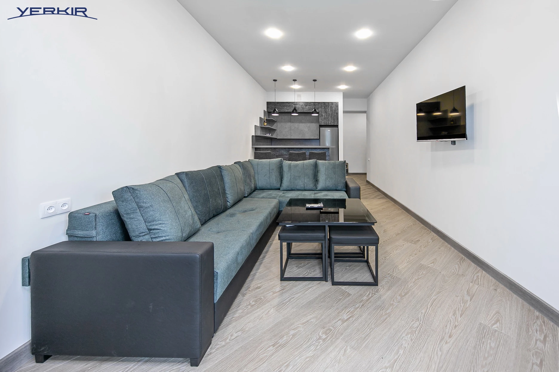 Բնակարաններ Կոդ` 5+216437