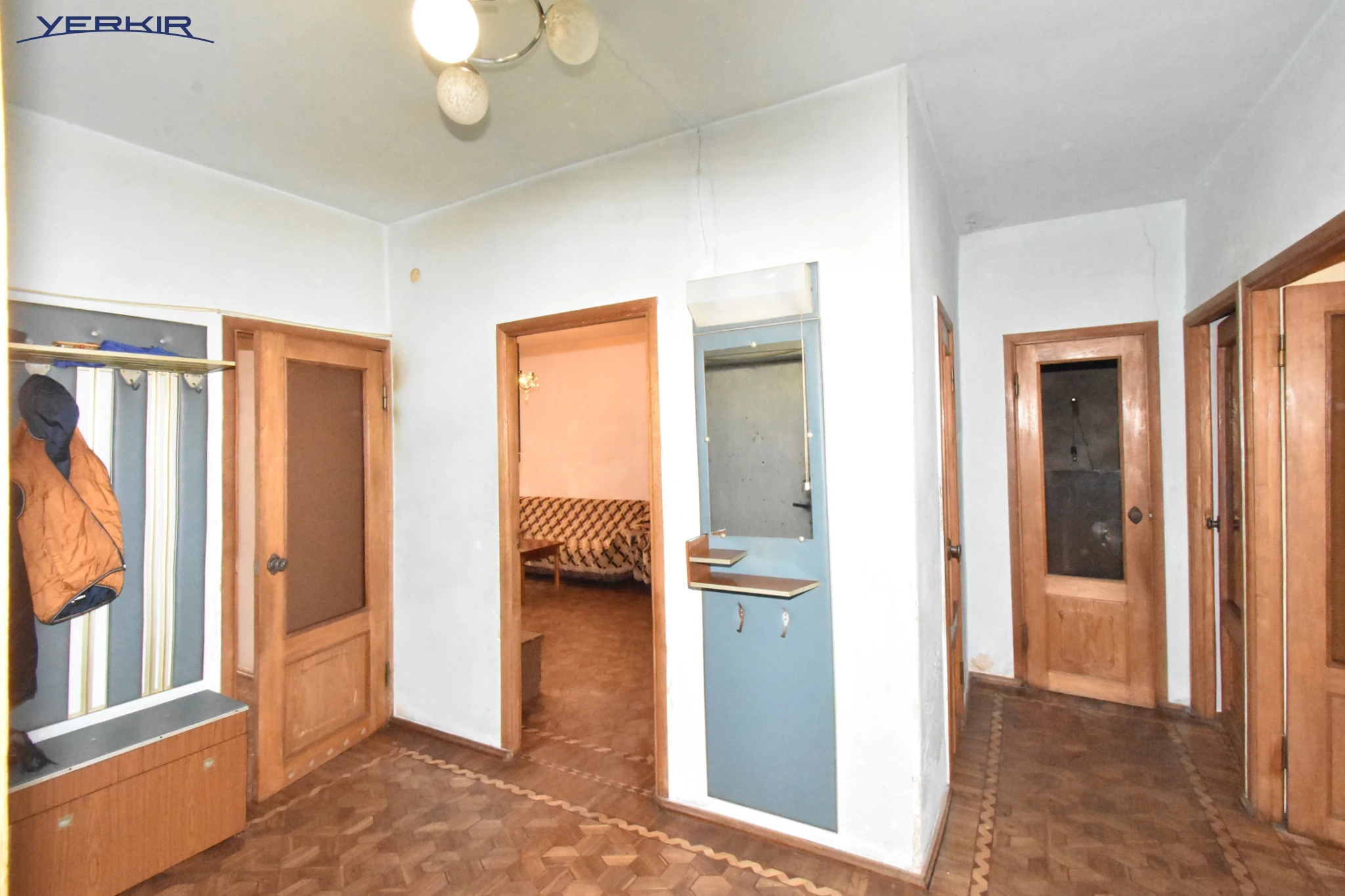 Apartments Code: 5+321368