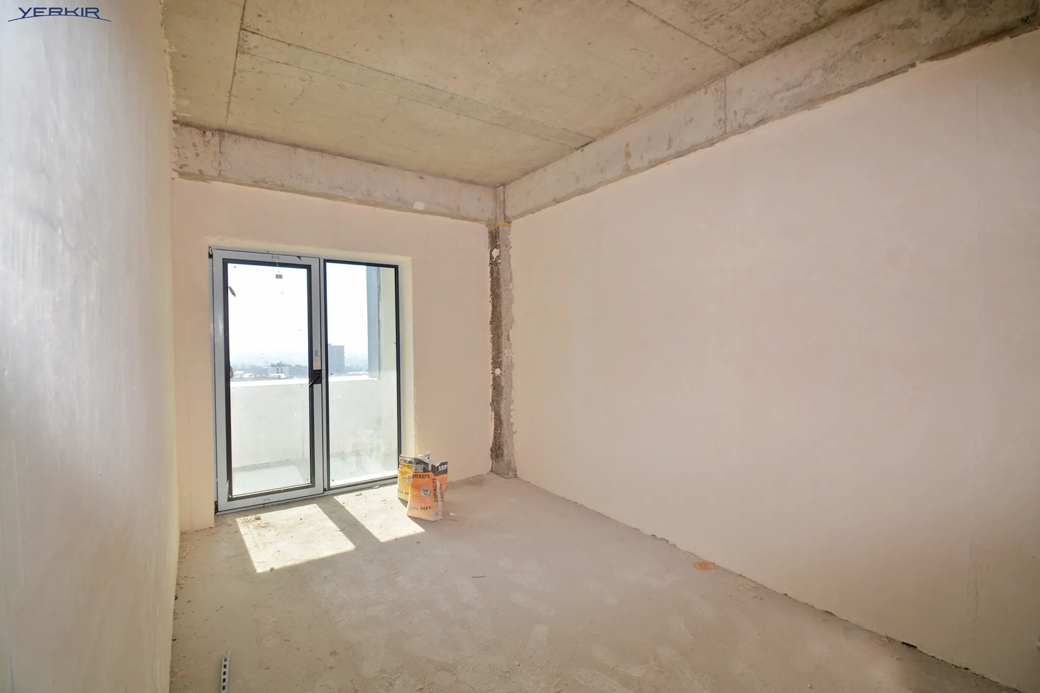 Apartments Code: 9+2447902