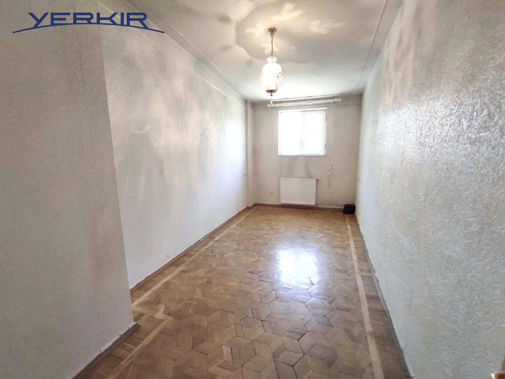 Բնակարաններ Կոդ` 5+809896