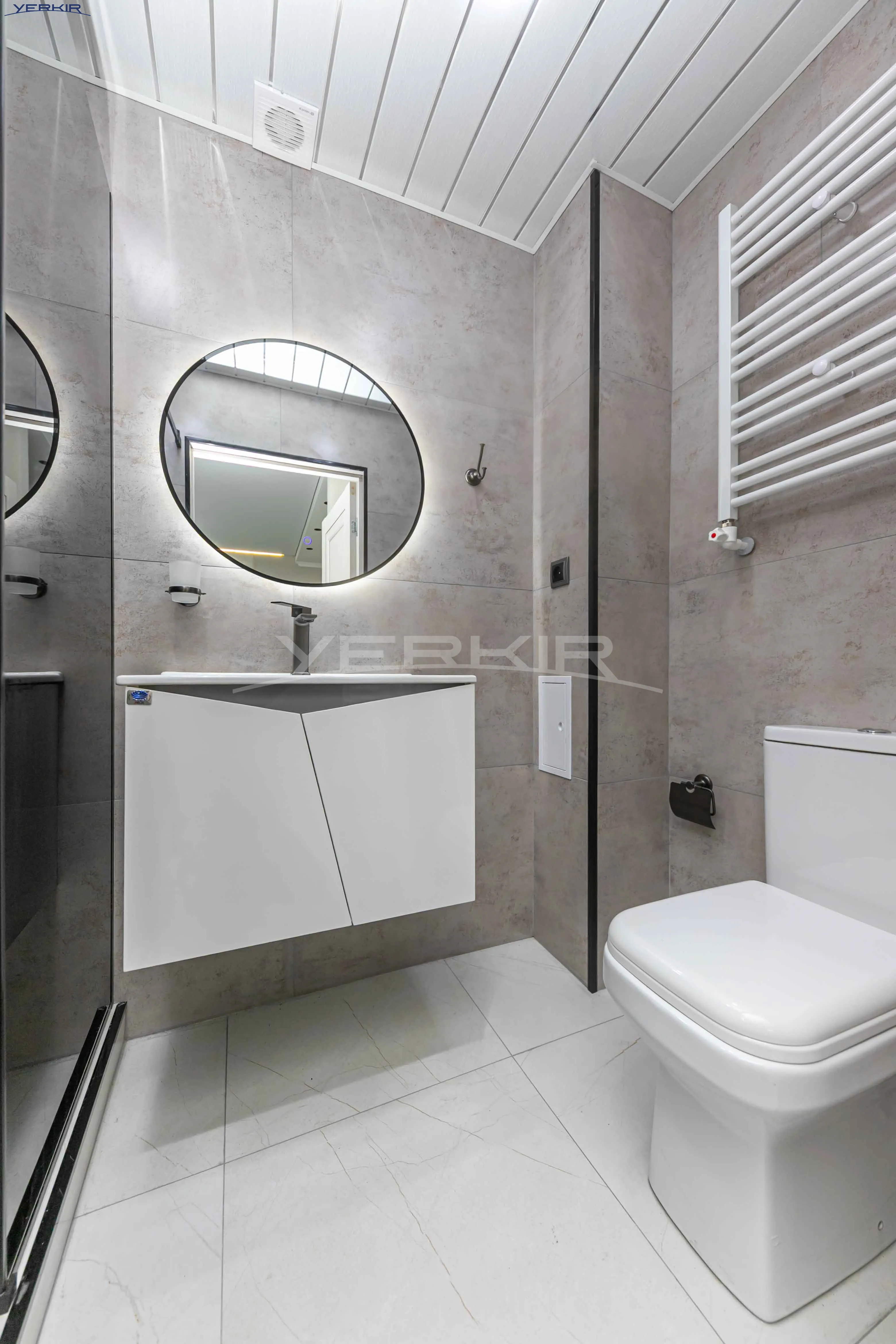 Apartments Code: 9+1558449