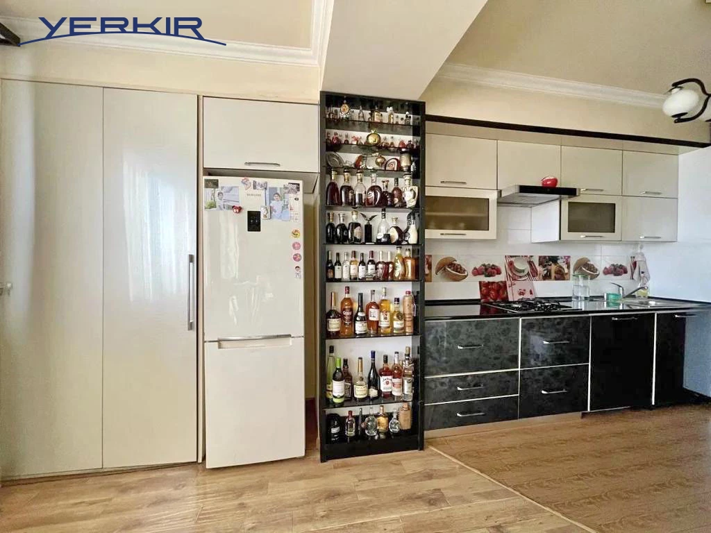 Բնակարաններ Կոդ` 3+212756