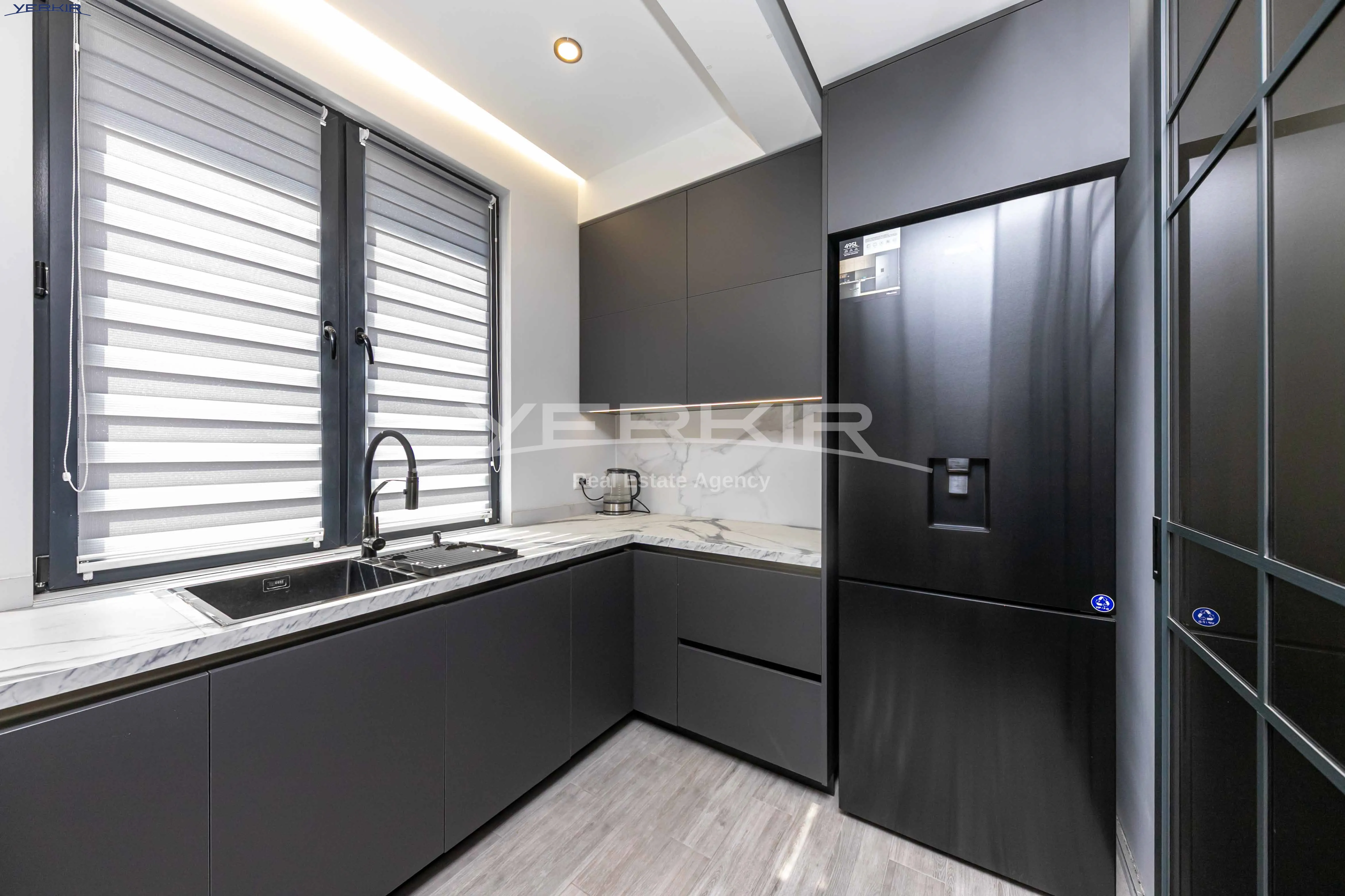 Apartments Code: 1+4489807