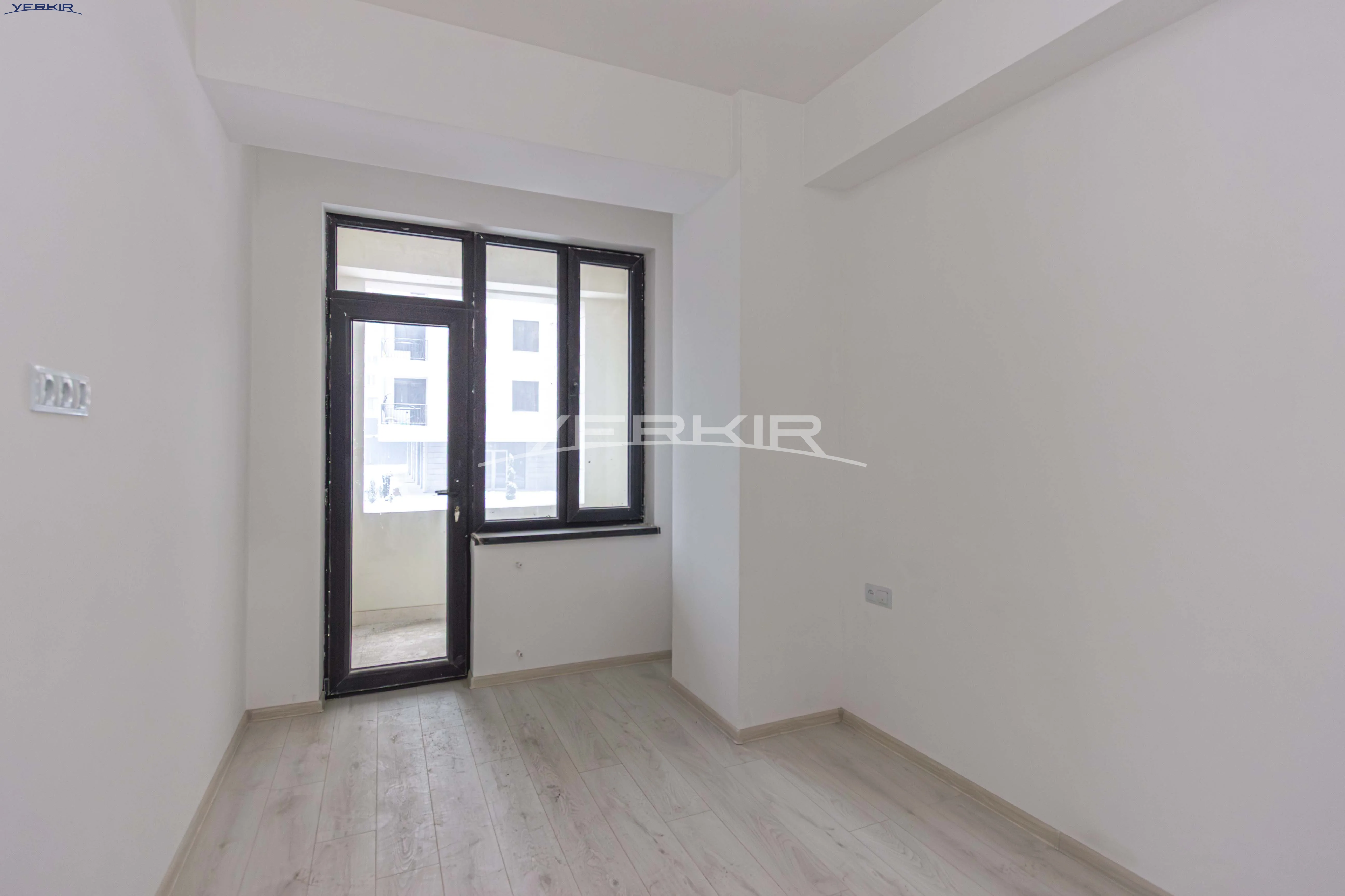 Բնակարաններ Կոդ` 2+3813030