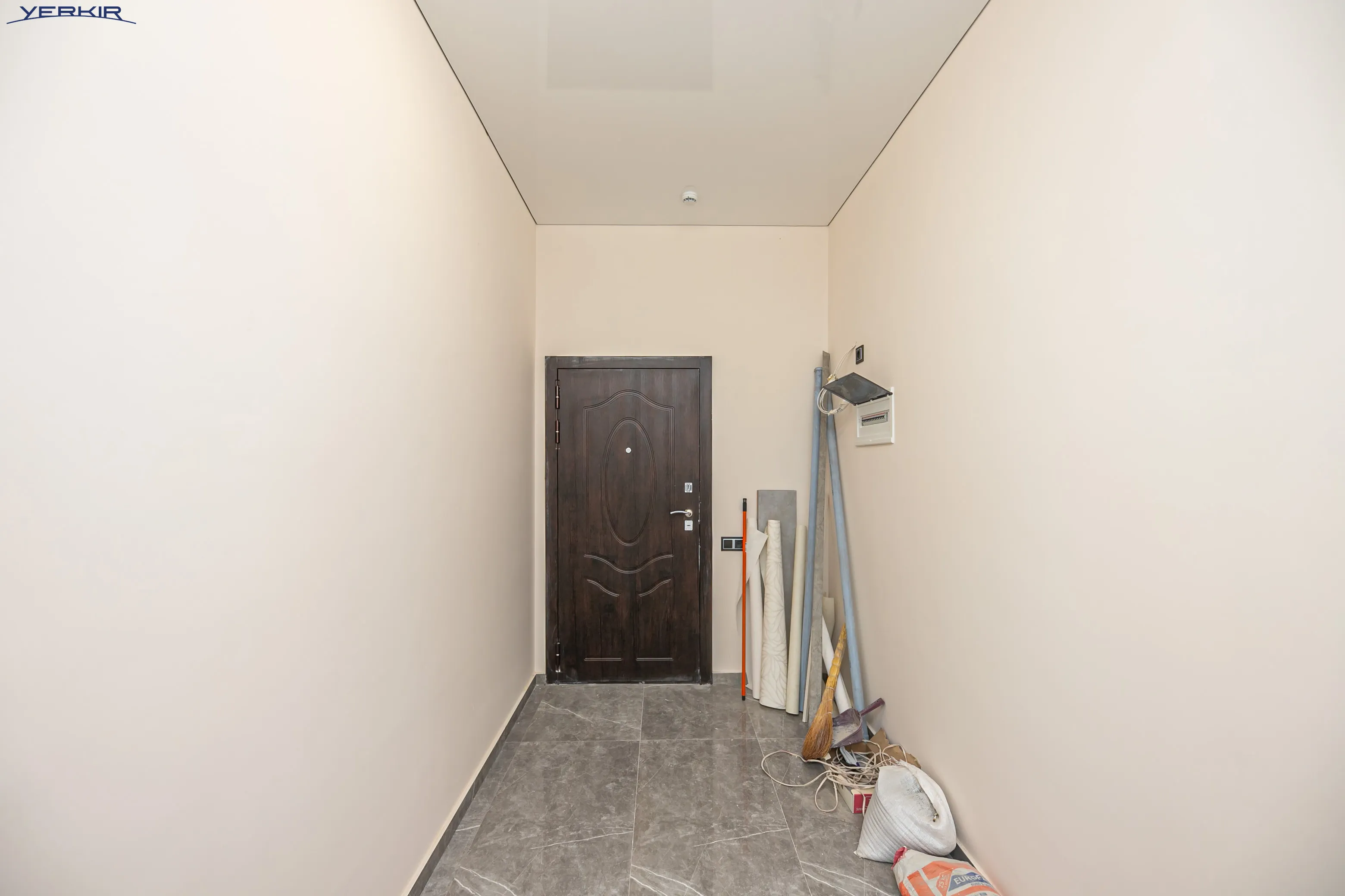 Apartments Code: 9+2676415