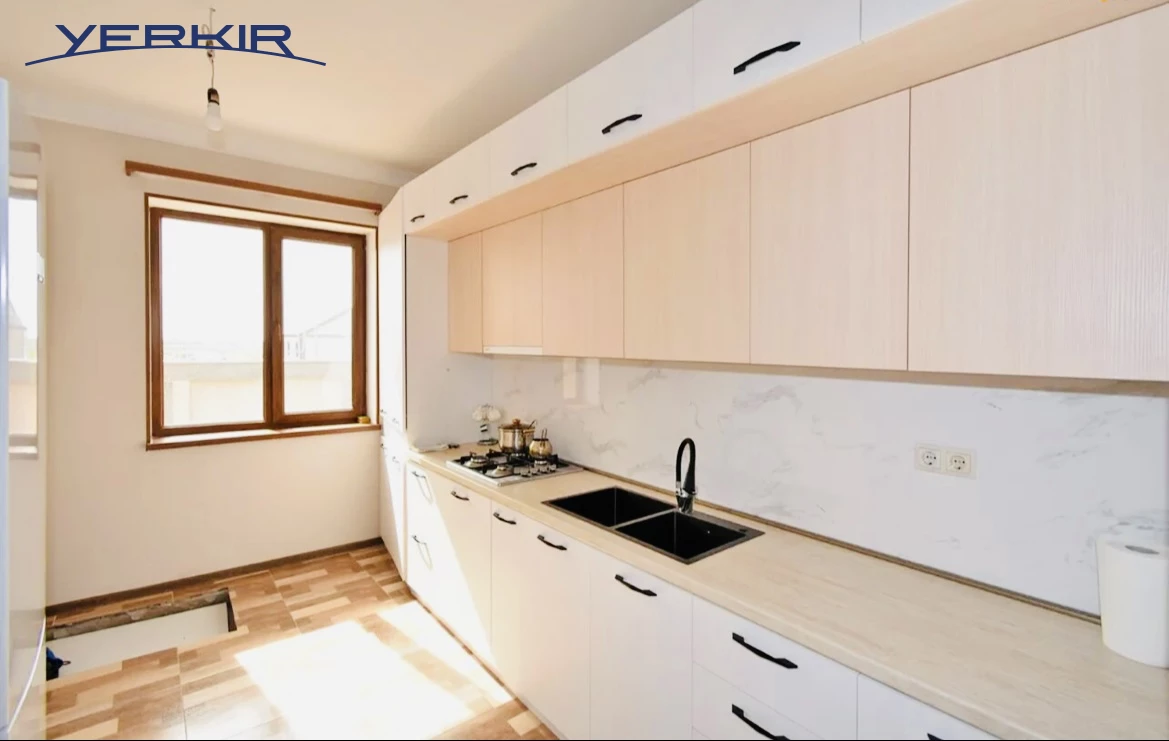 Առանձնատներ Կոդ` 3+510849