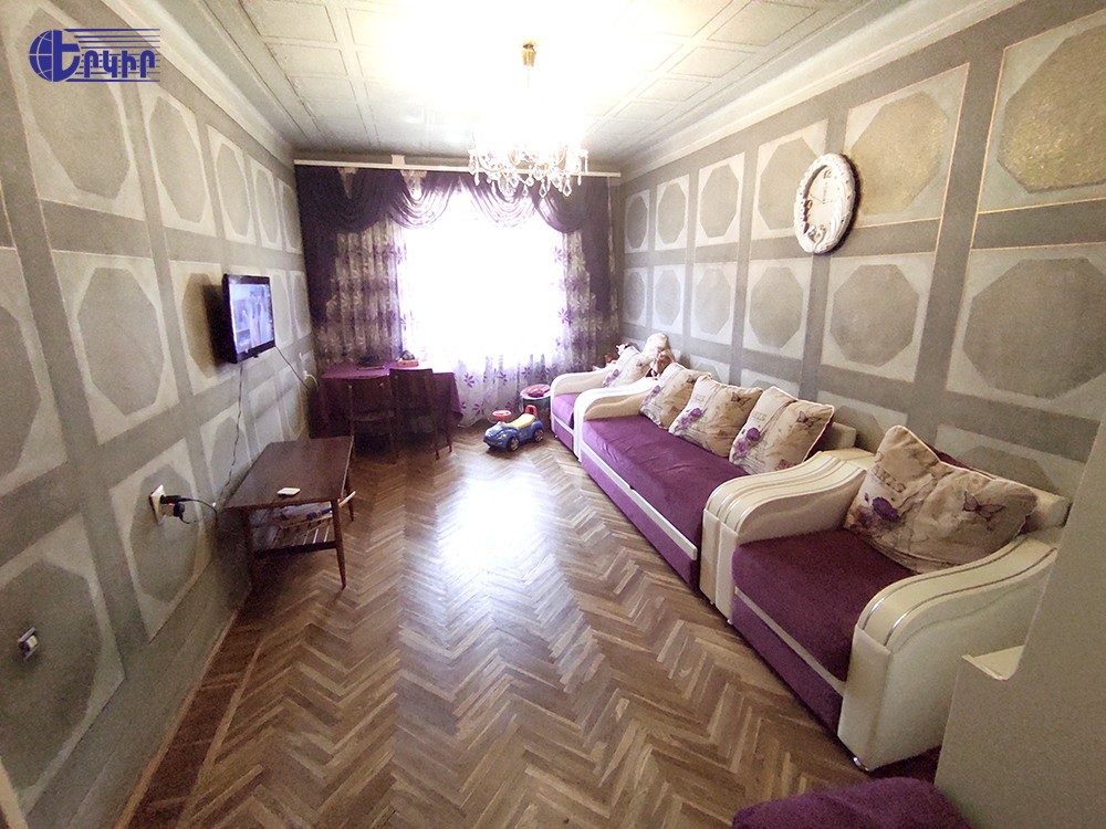 Բնակարաններ Կոդ` 3+210848