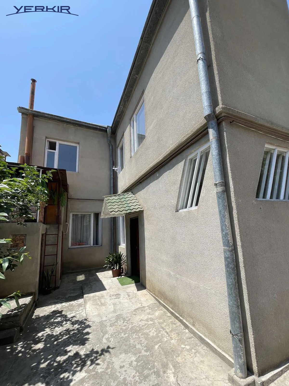 Houses Code: 3+511257