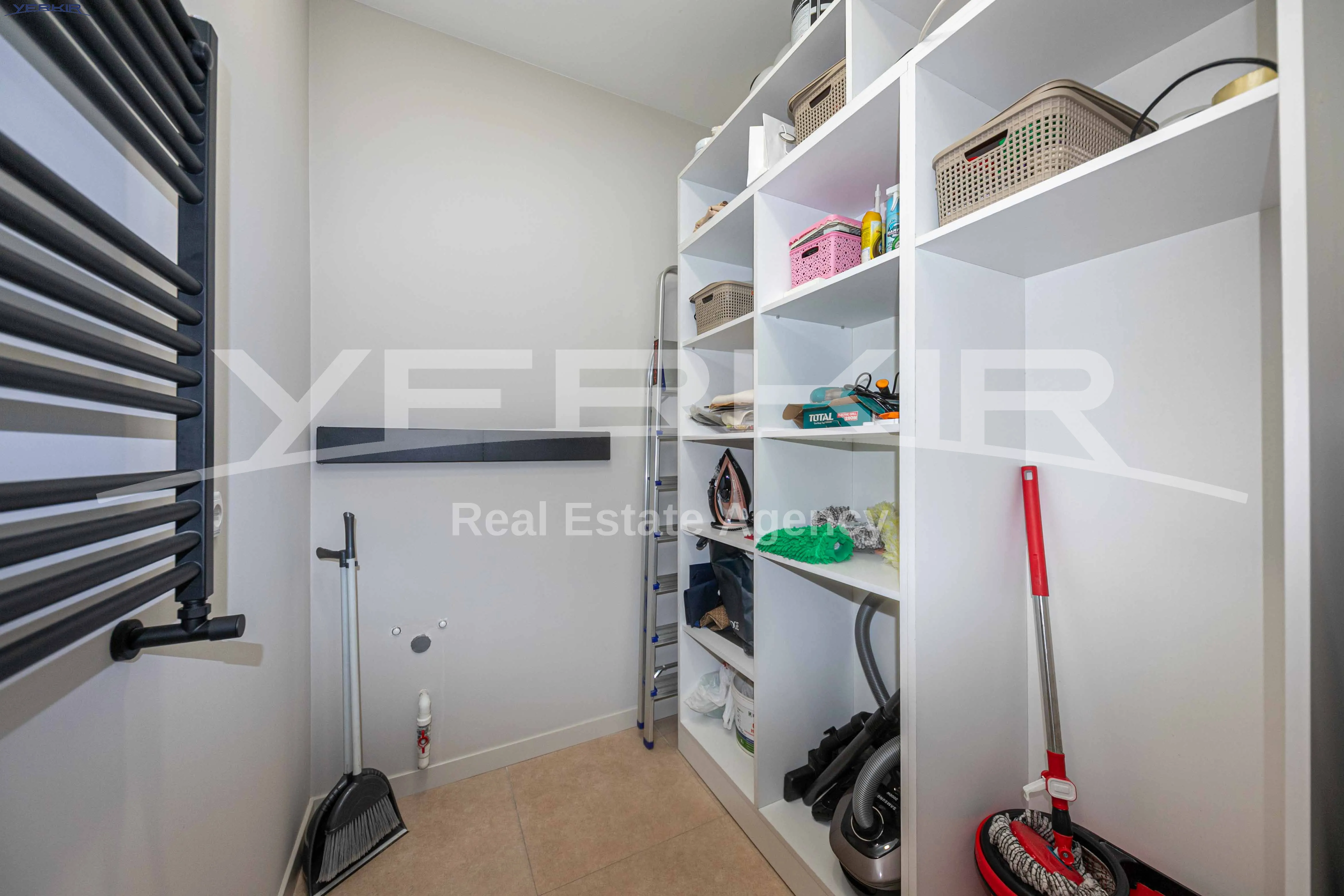 Apartments Code: 3+2271403