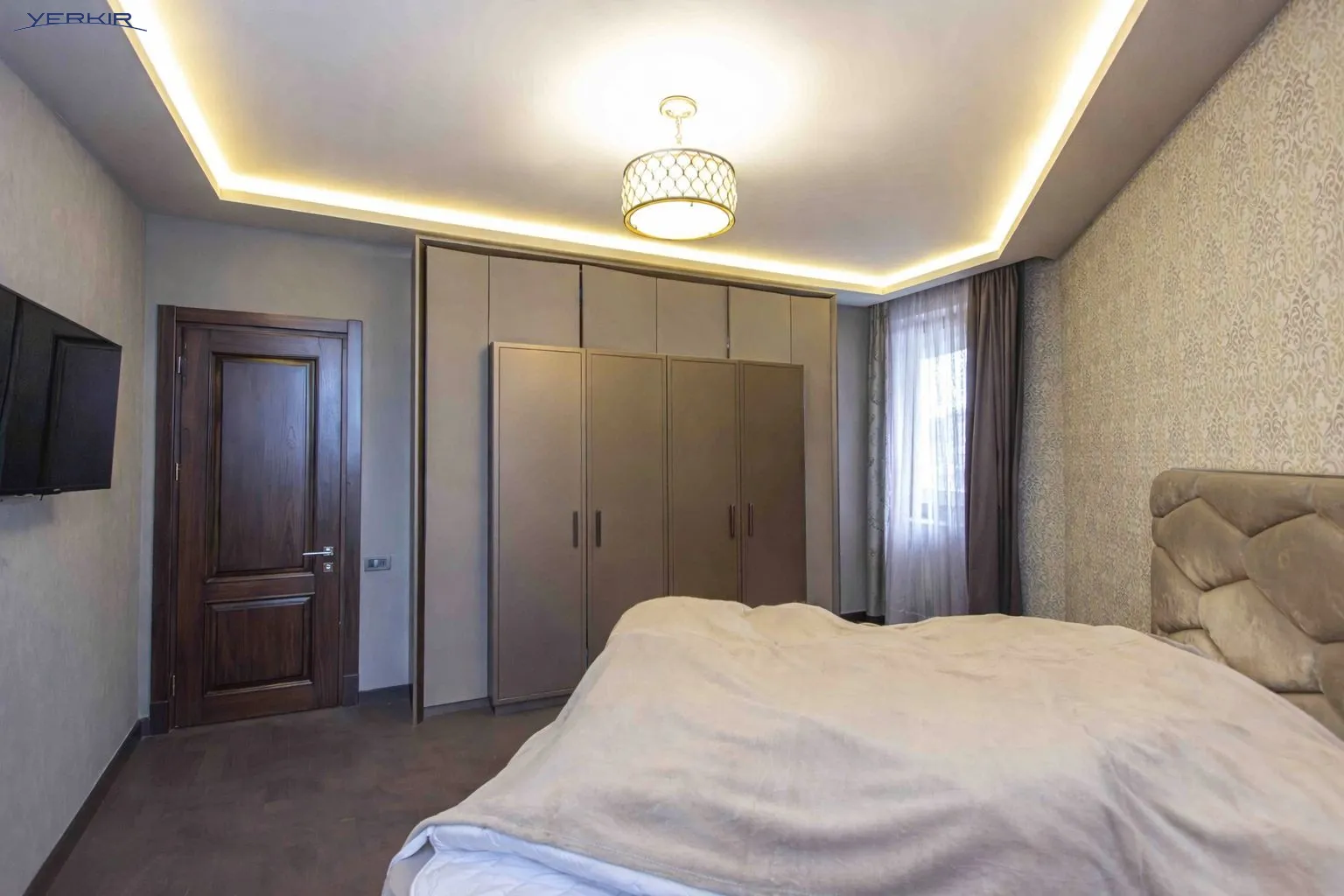 Apartments Code: 5+3508627