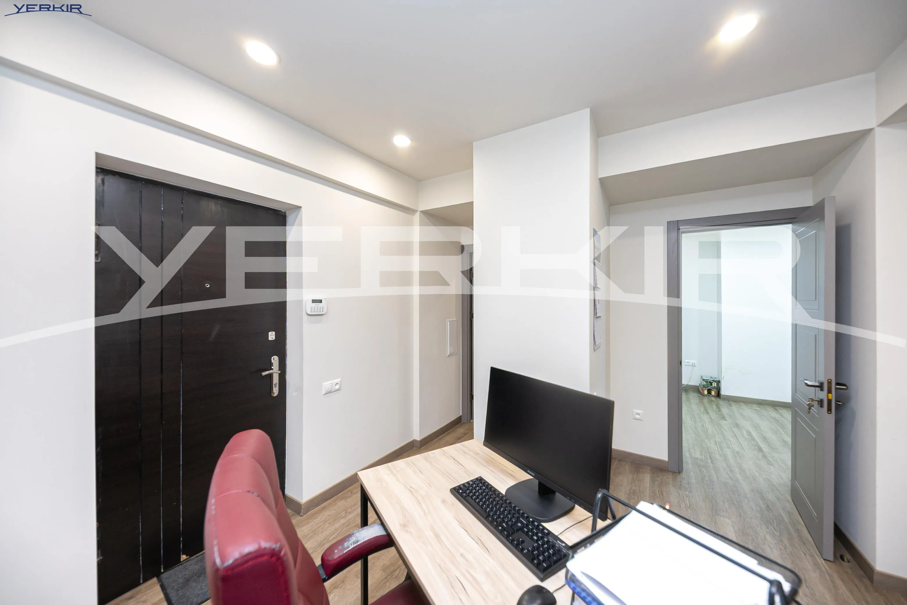 Commercial properties Code: 10+90163