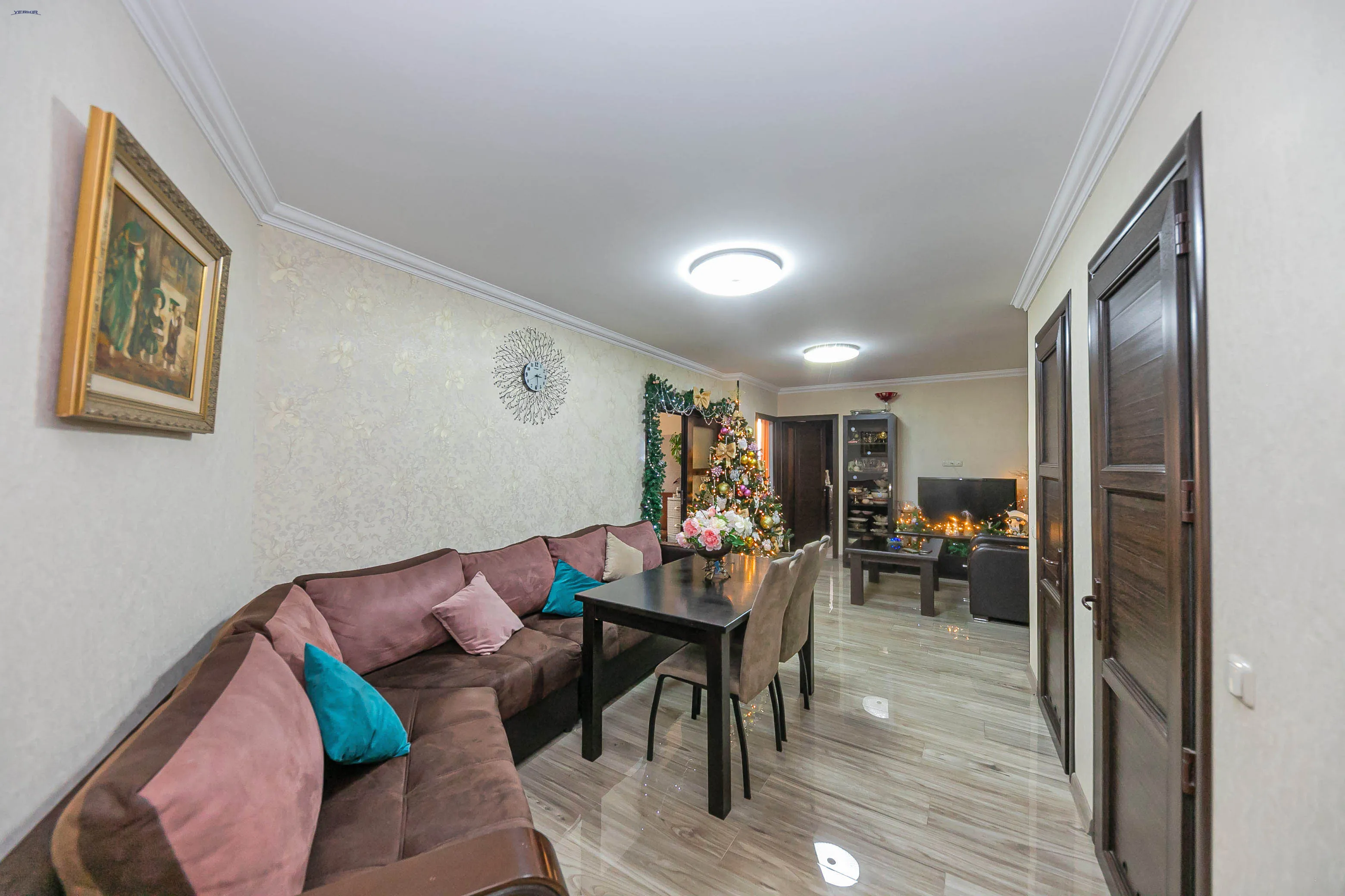 Բնակարաններ Կոդ` 10+3166121