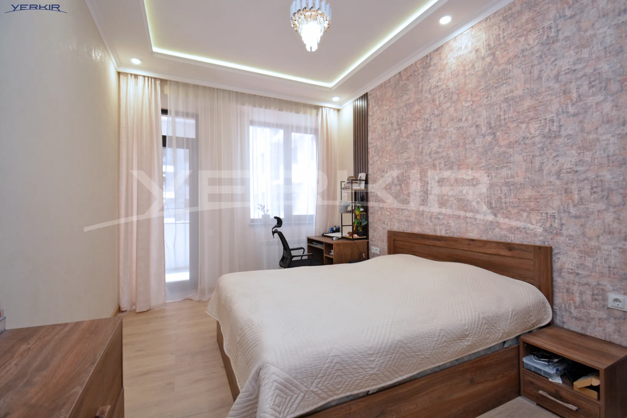 Բնակարաններ Կոդ` 9+3227654