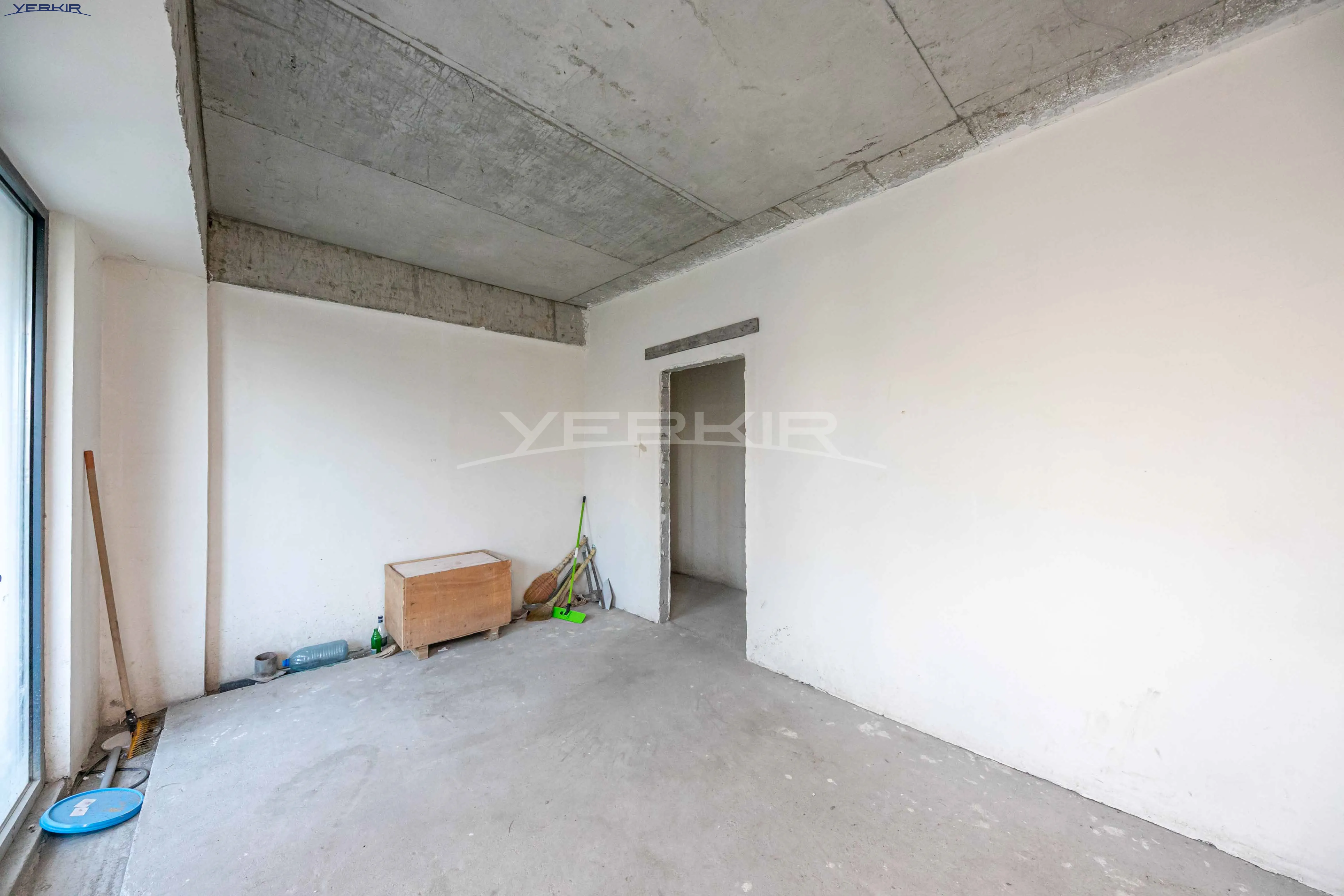 Apartments Code: 9+4293233