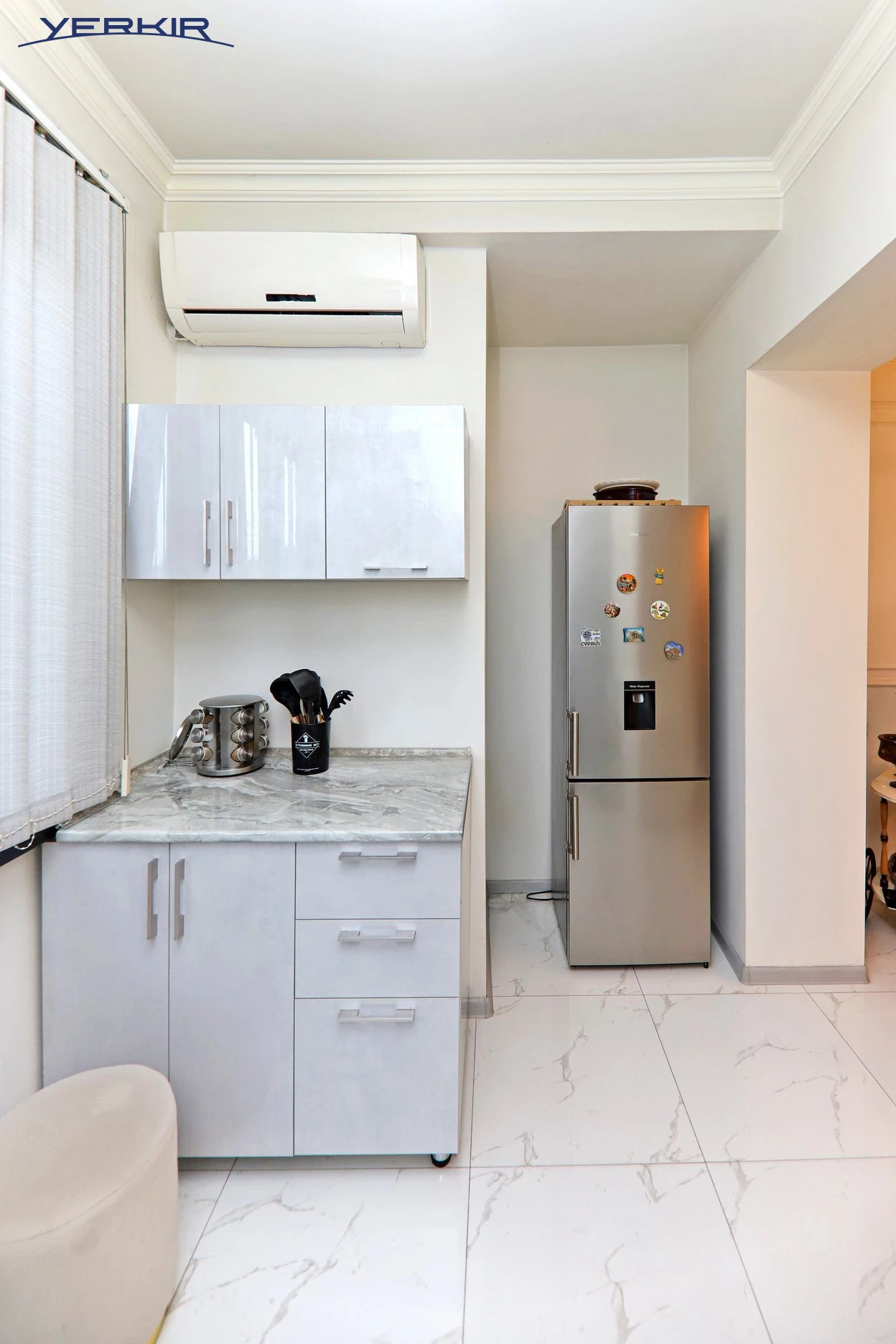 Apartments Code: 9+118244