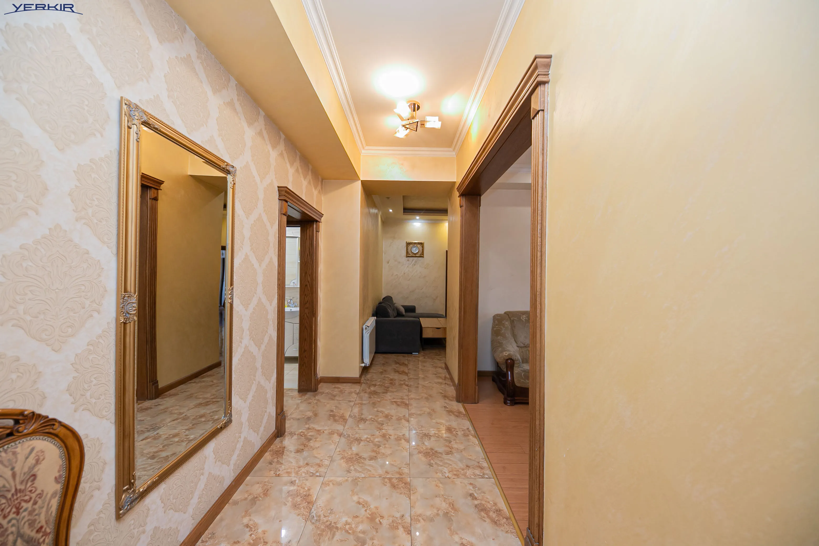 Բնակարաններ Կոդ` 10+3471951