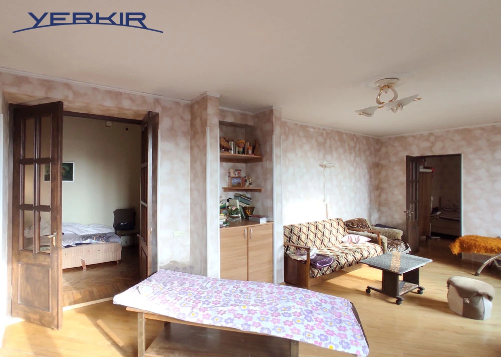 Apartments Code: 10+308070