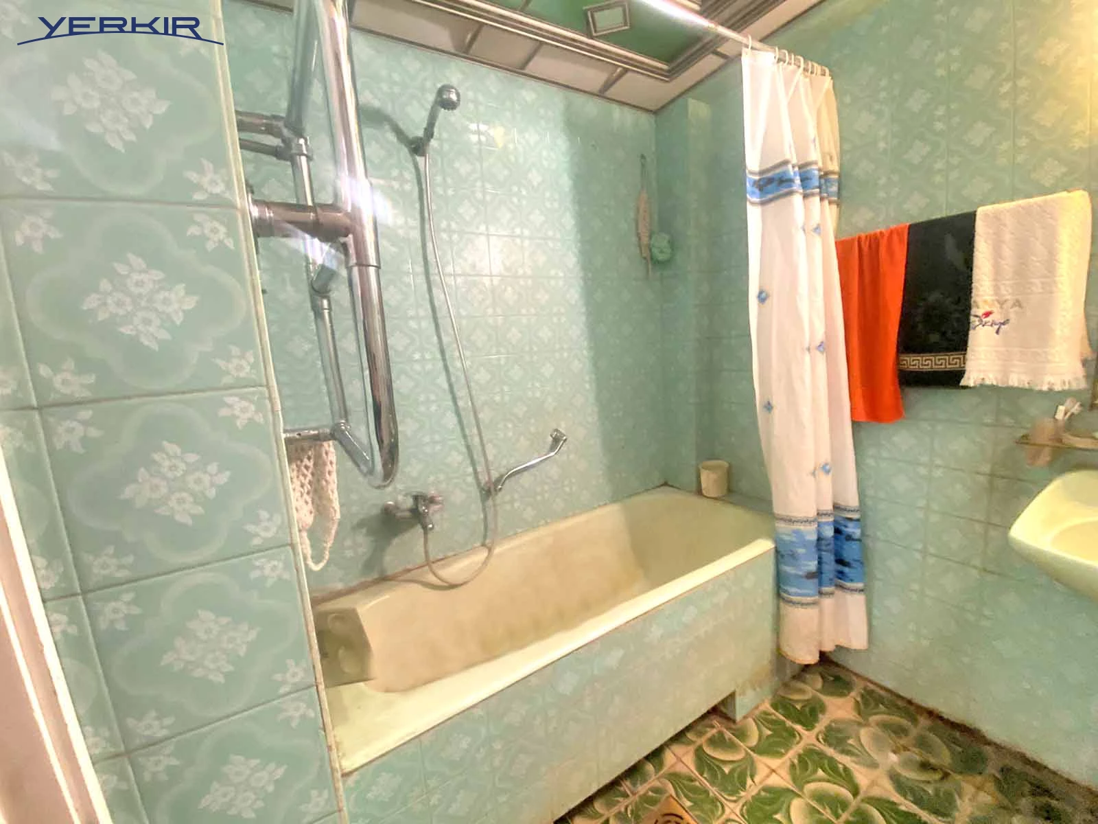 Apartments Code: 1+417635