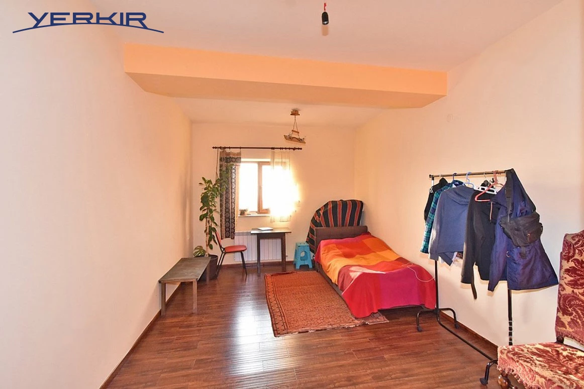 Apartments Code: 5+807432