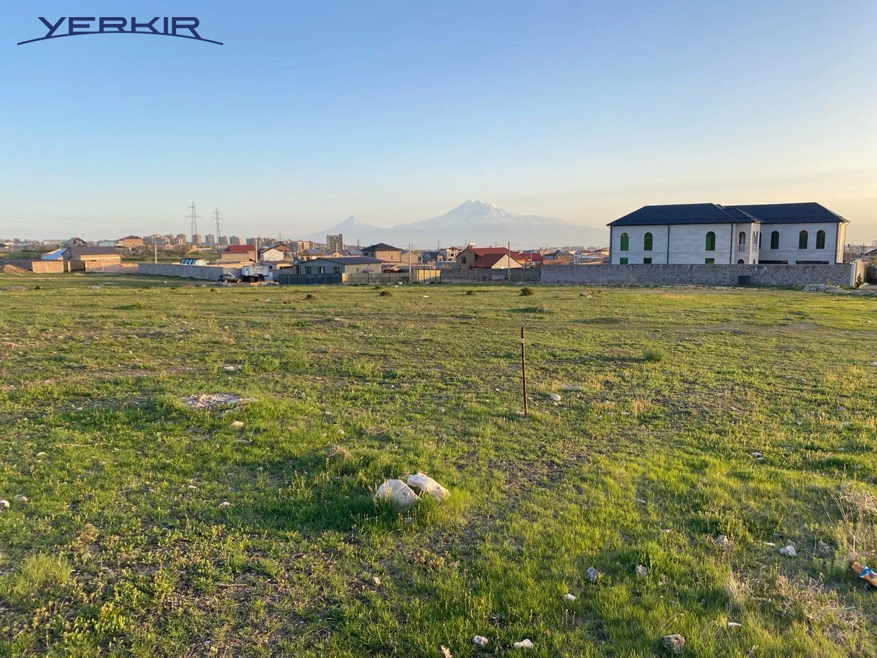 Земля Код 10+617480