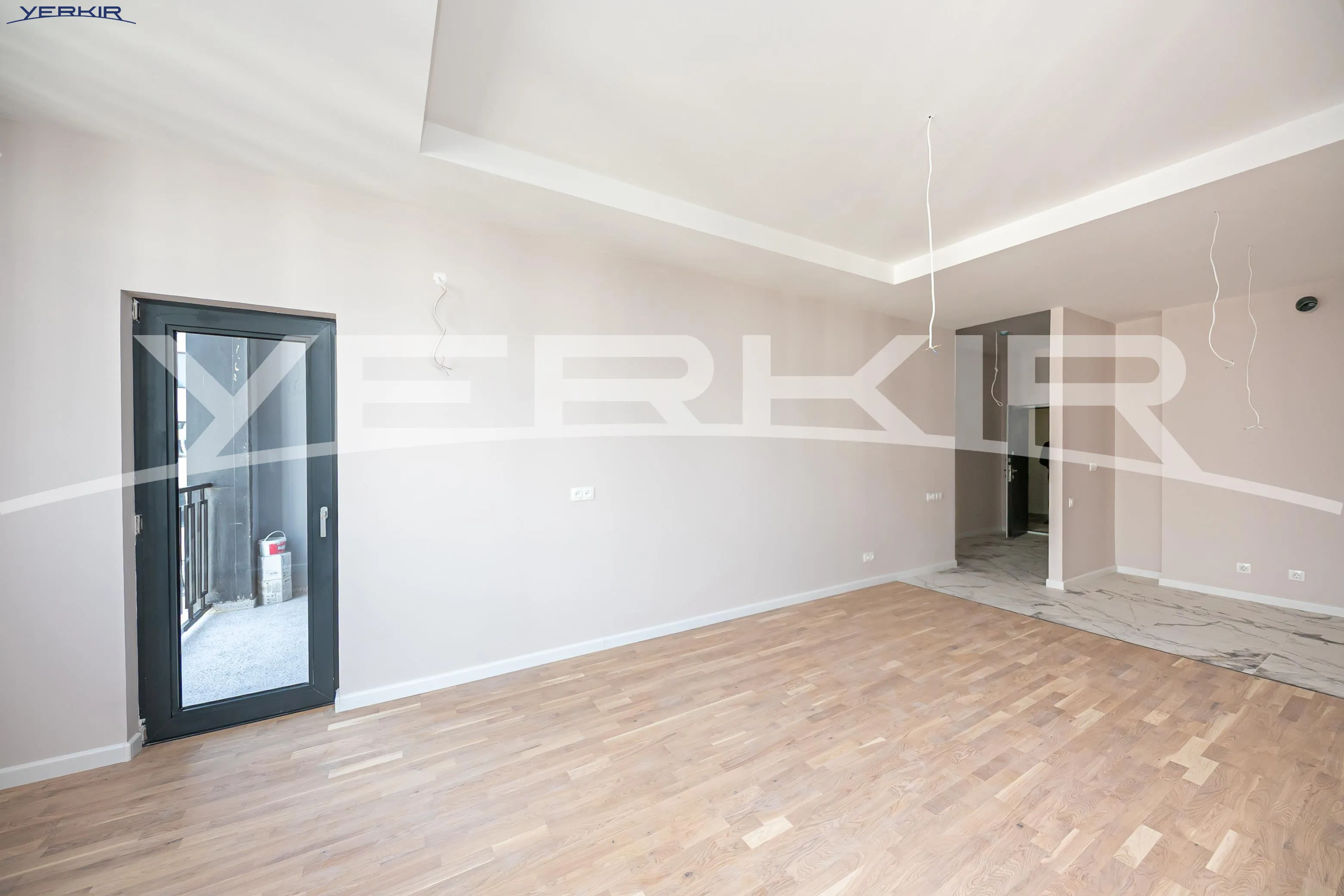 Apartments Code: 10+3740226