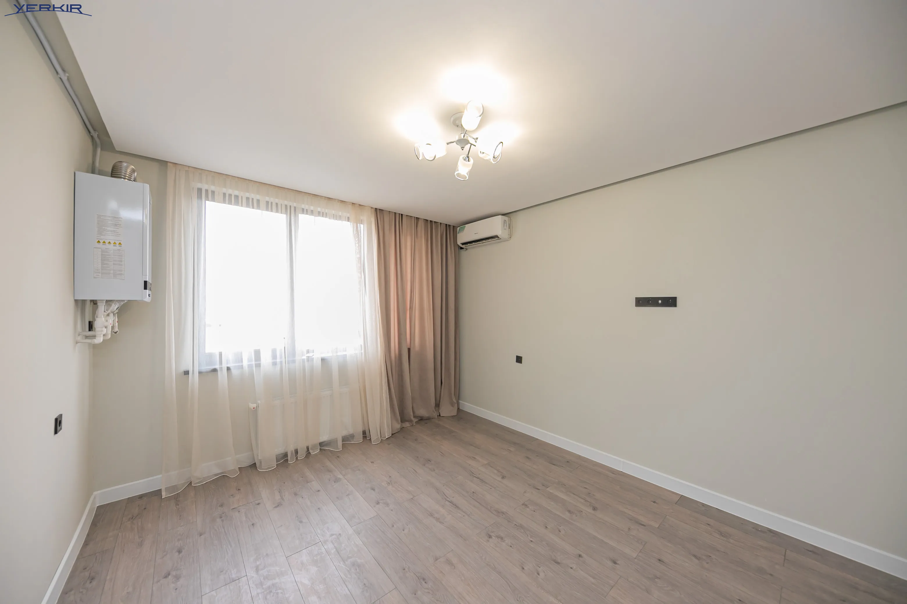 Բնակարաններ Կոդ` 5+1677608