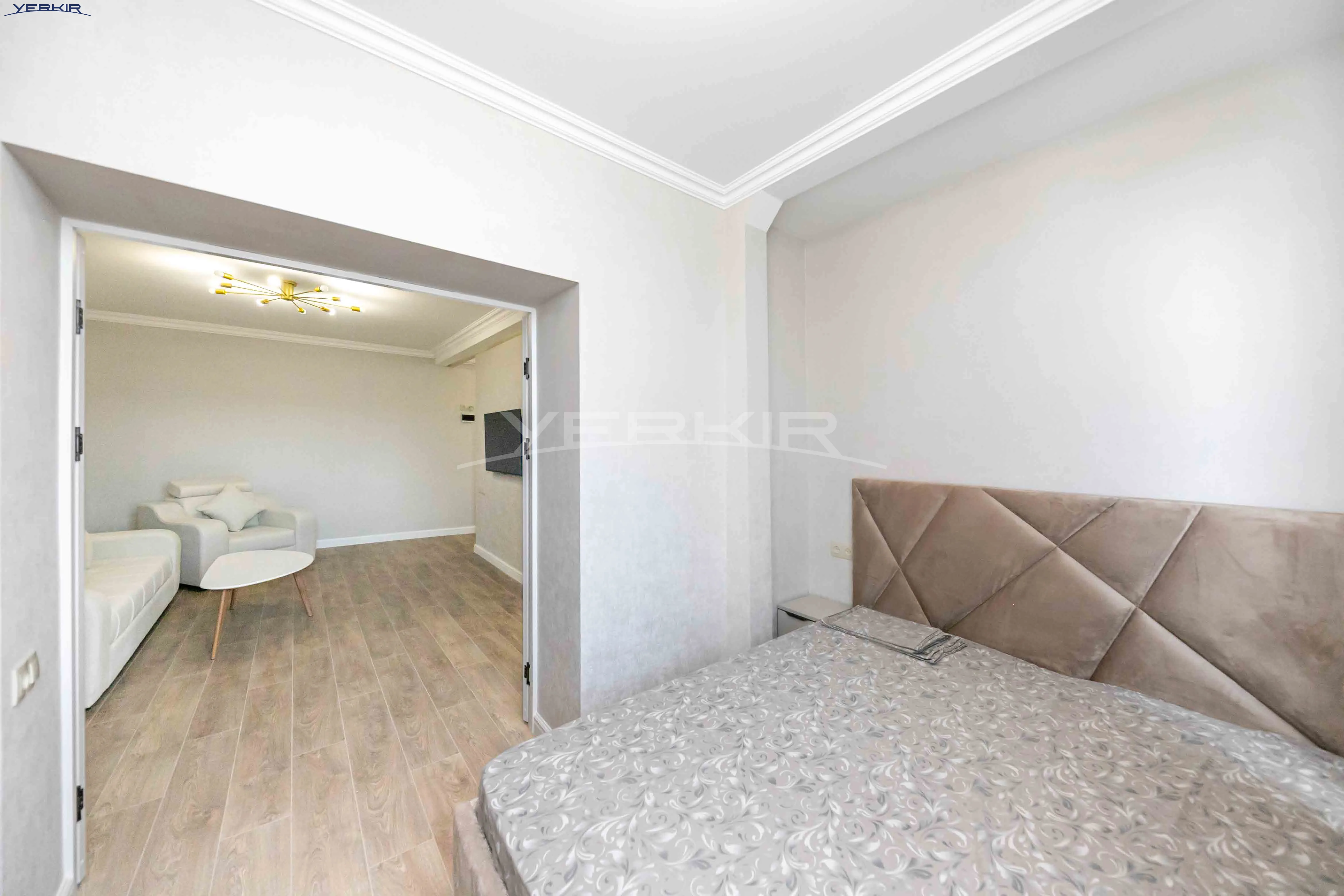 Apartments Code: 9+1933517