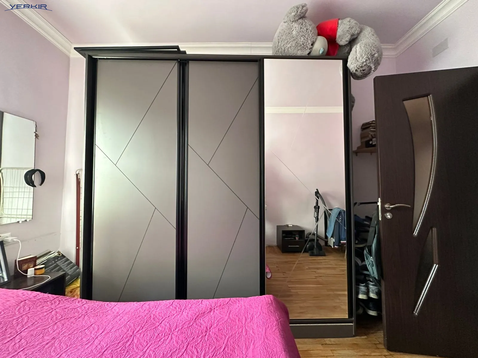 Apartments Code: 9+2351050