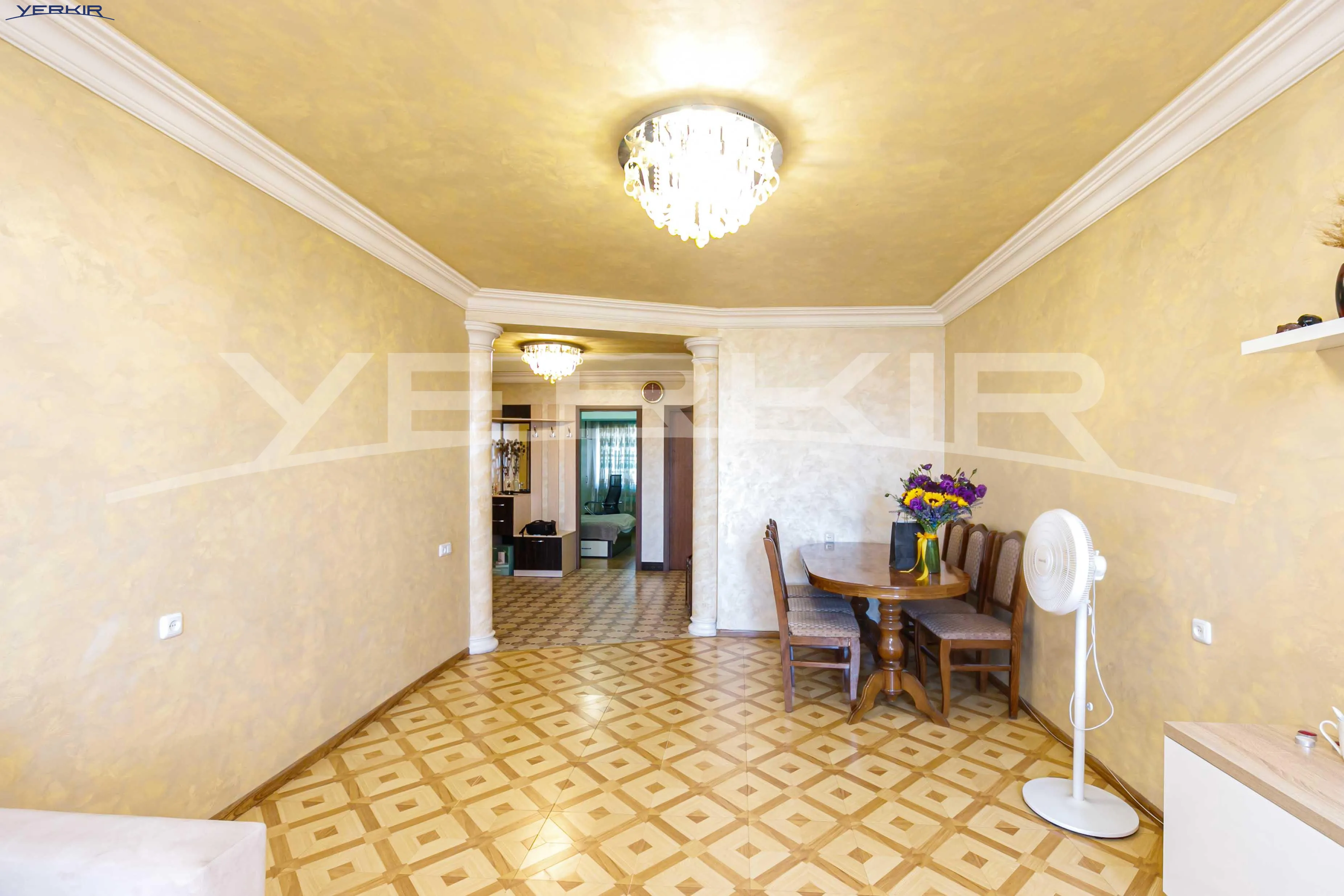Apartments Code: 10+3461639