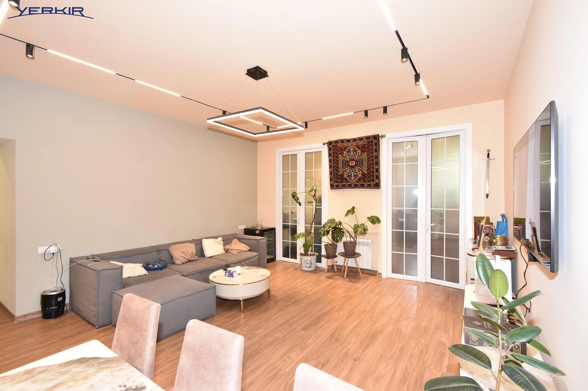 Apartments Code: 1+4867952