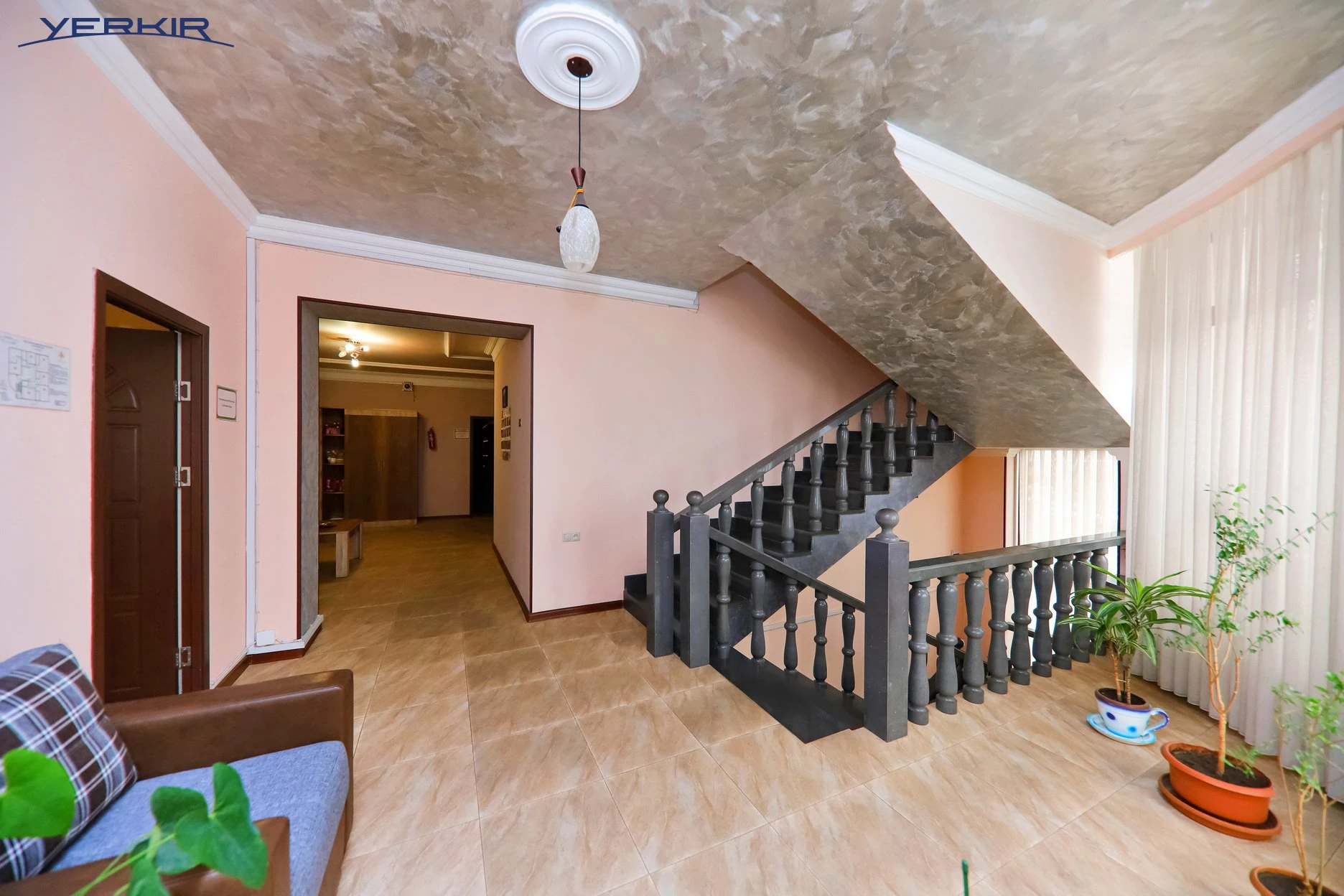 Առանձնատներ Կոդ` 9+515526