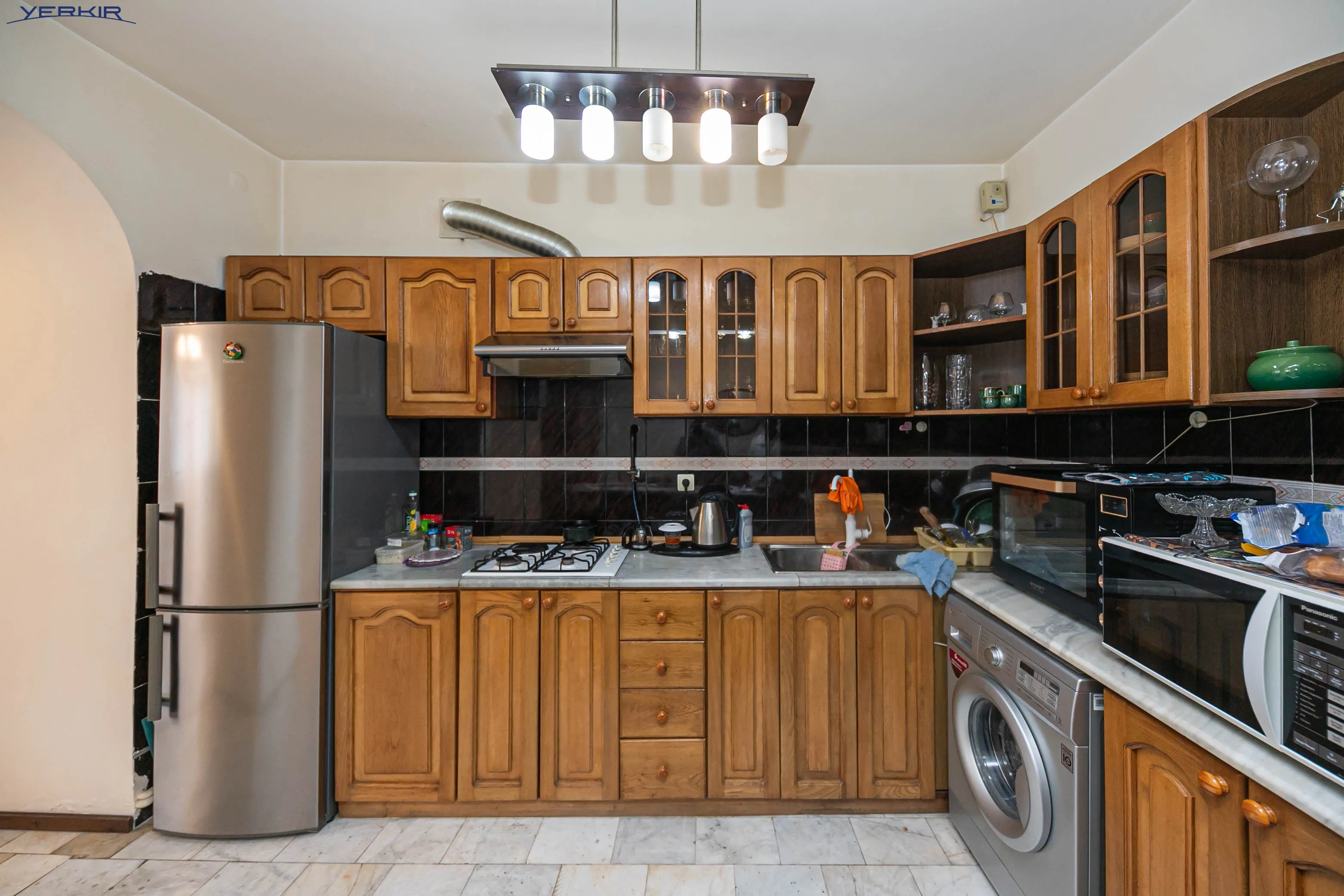 Բնակարաններ Կոդ` 5+2823724