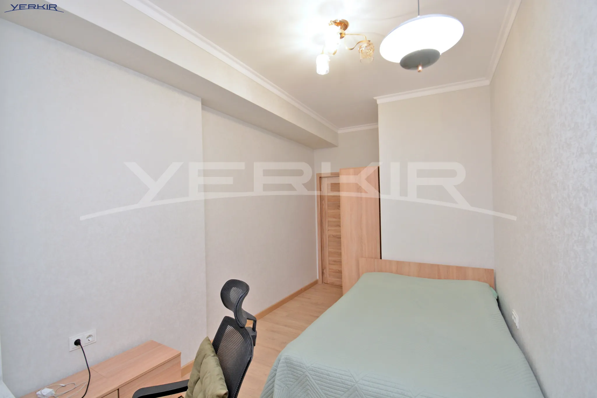 Բնակարաններ Կոդ` 9+3227654