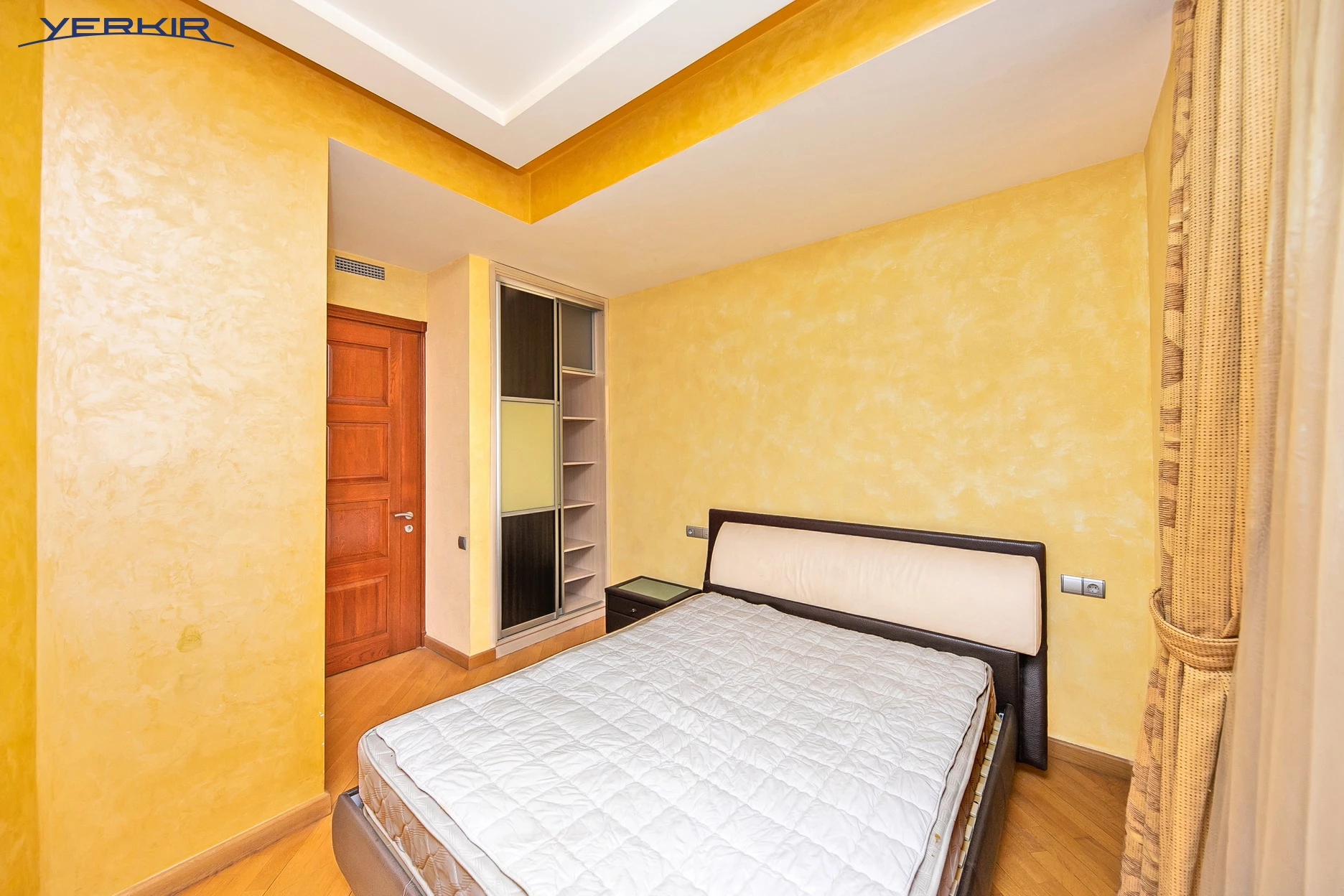 Apartments Code: 1+416145