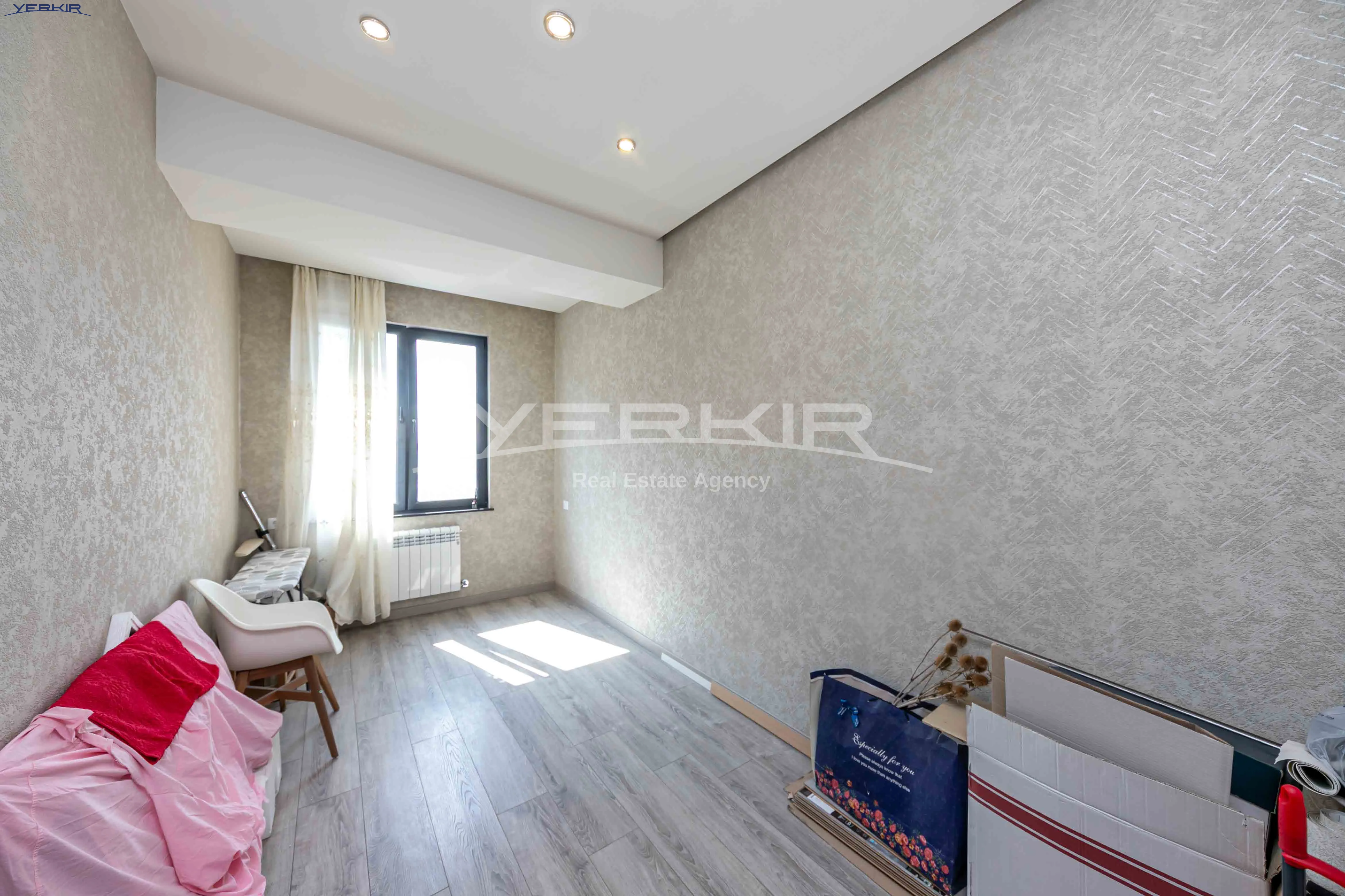 Apartments Code: 1+4489807