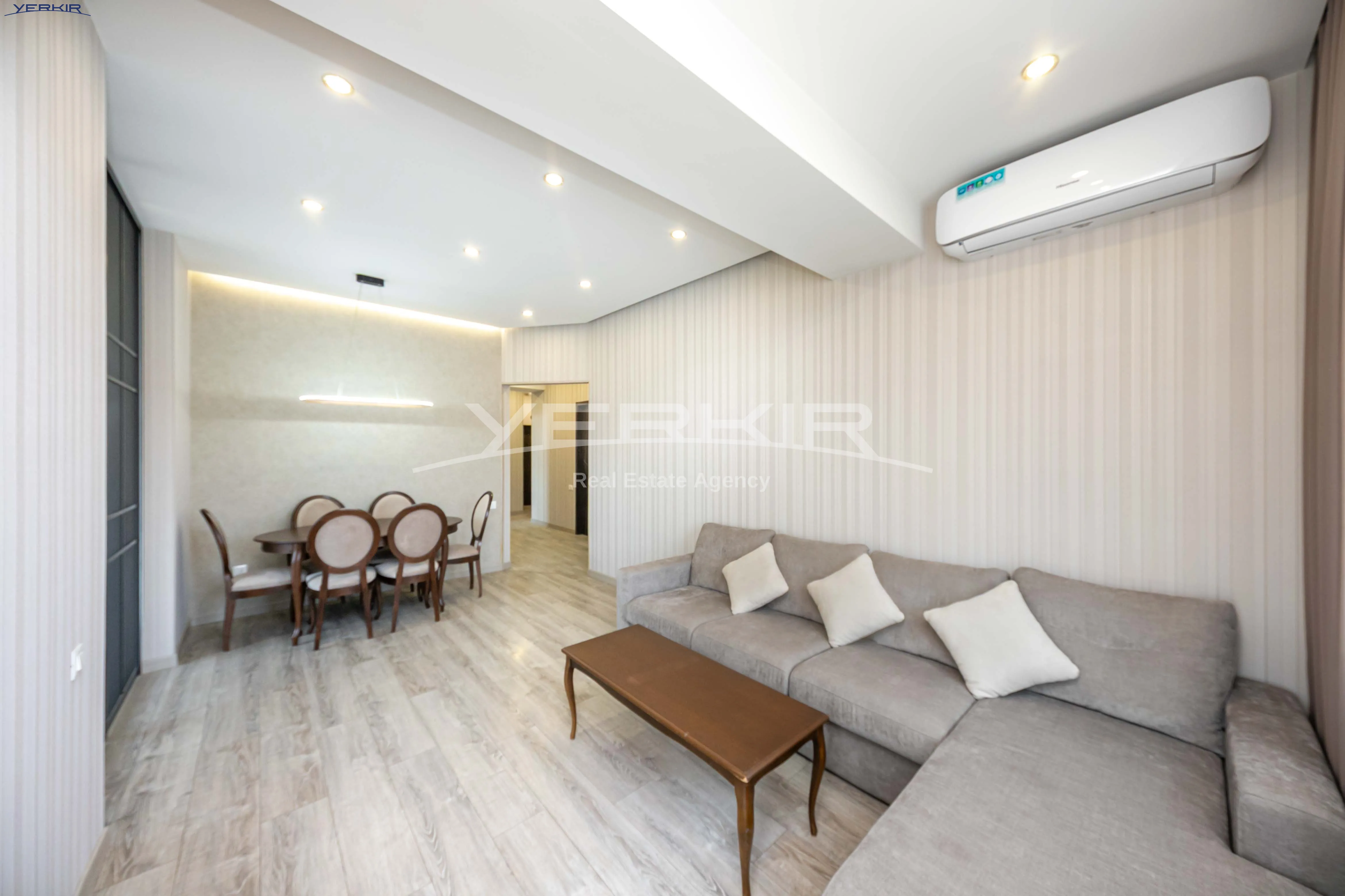 Apartments Code: 1+4489807