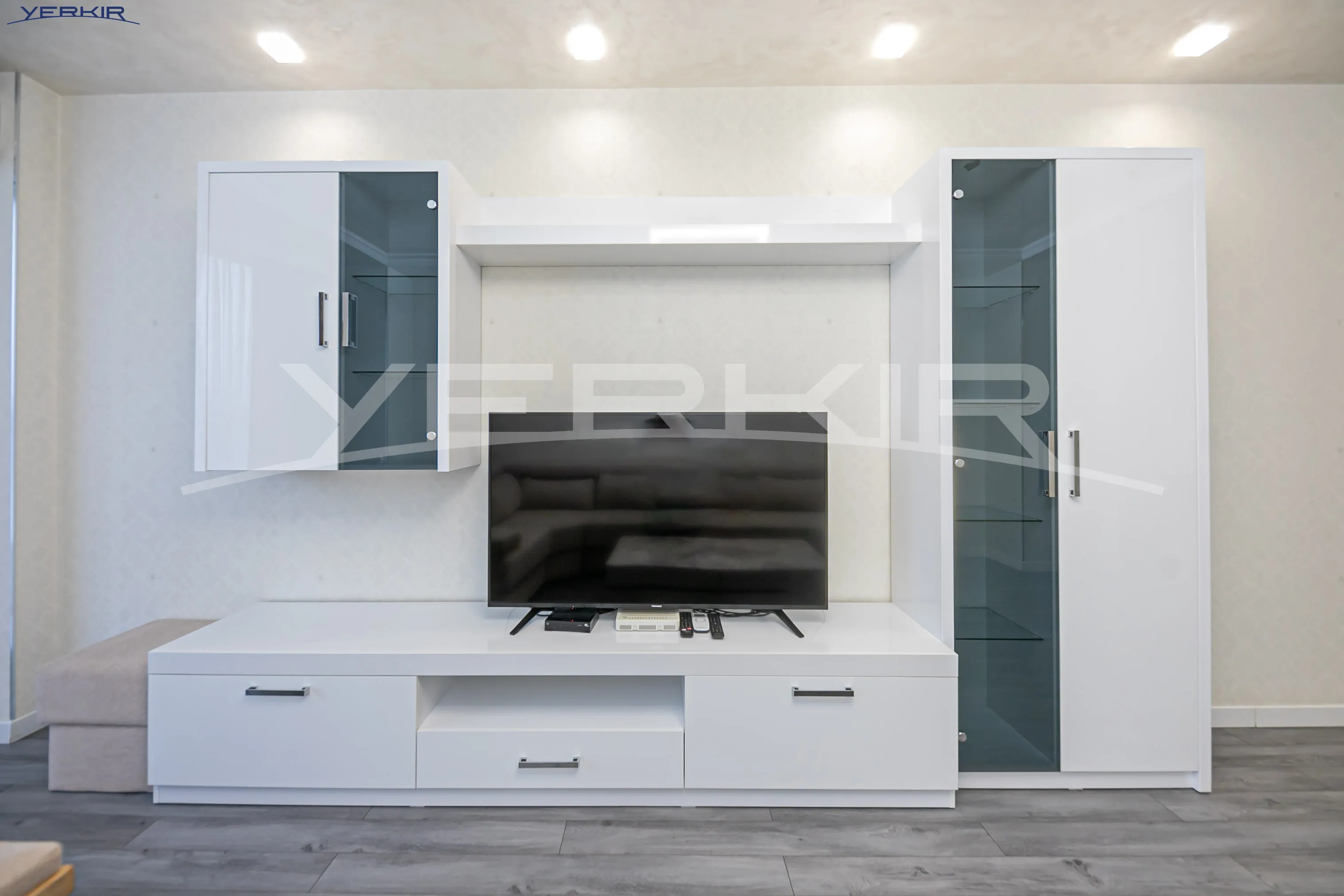 Apartments Code: 10+2972980