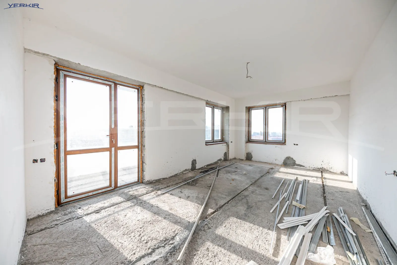 Apartments Code: 9+415339