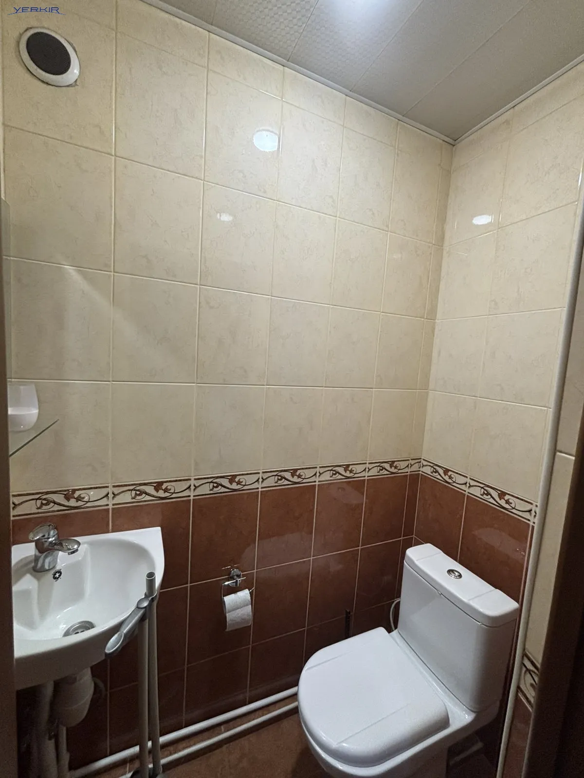 Apartments Code: 9+3767840