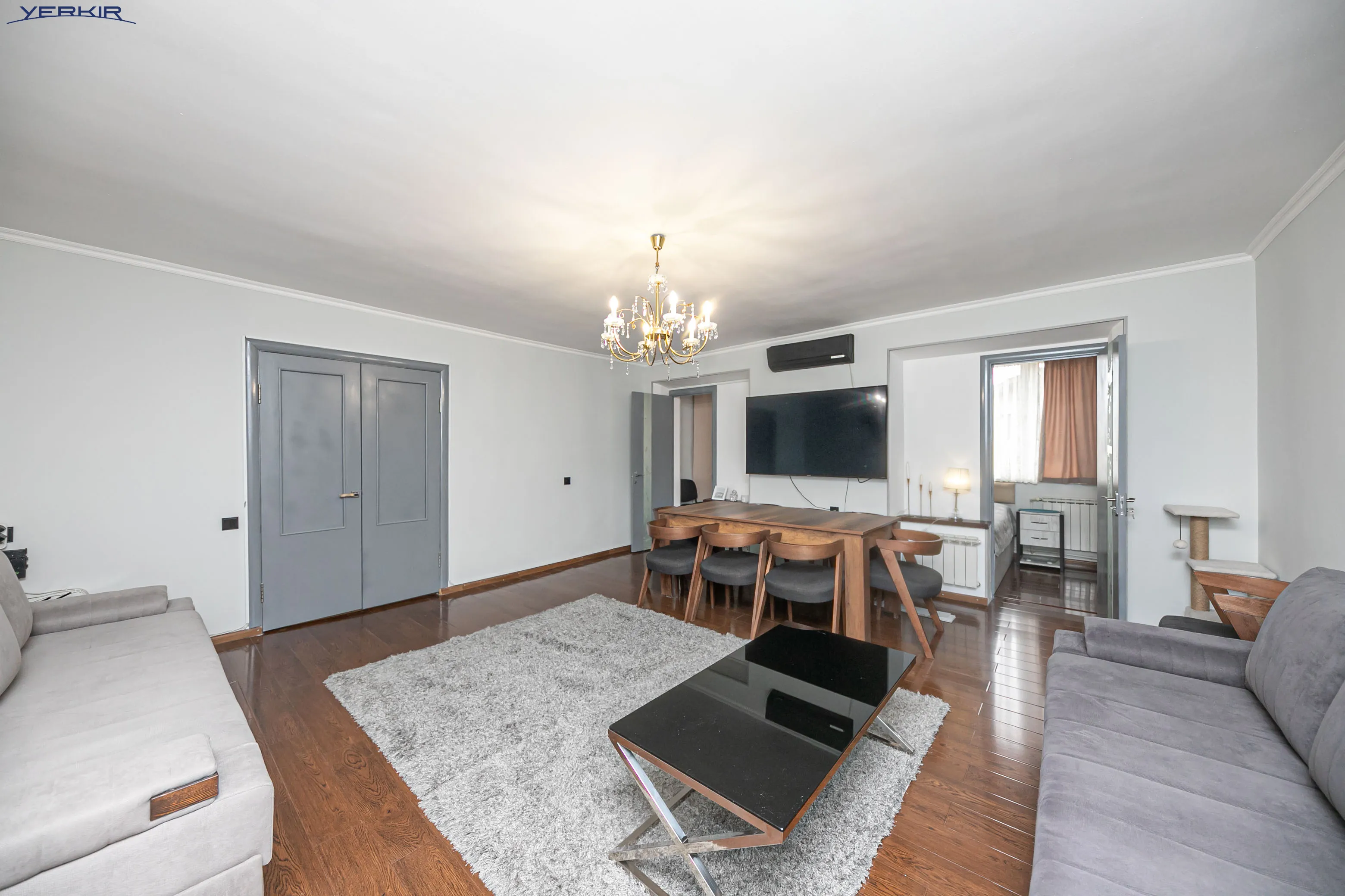 Квартиры Код 5+3809647