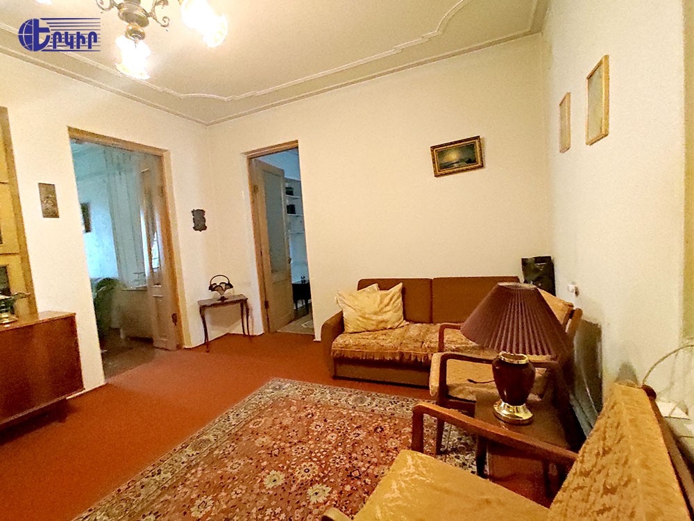 Առանձնատներ Կոդ` 3+51641