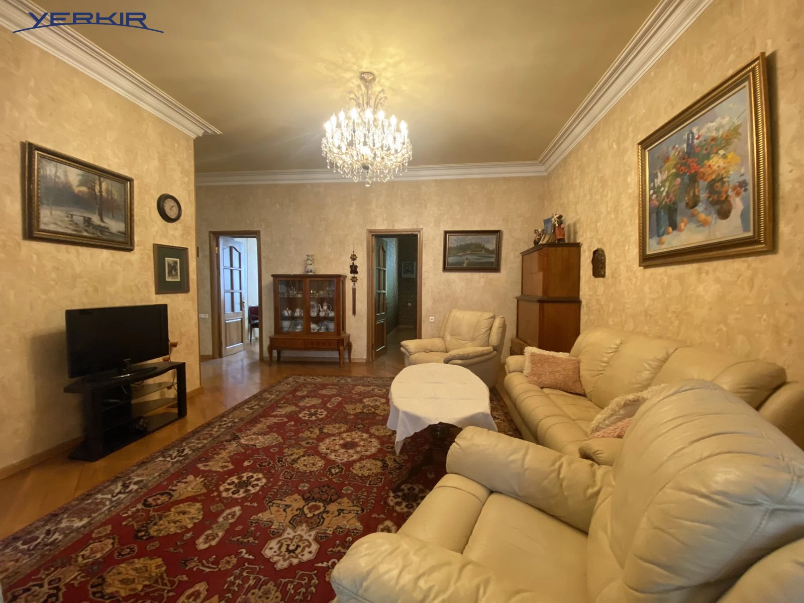 Apartments Code: 5+315379