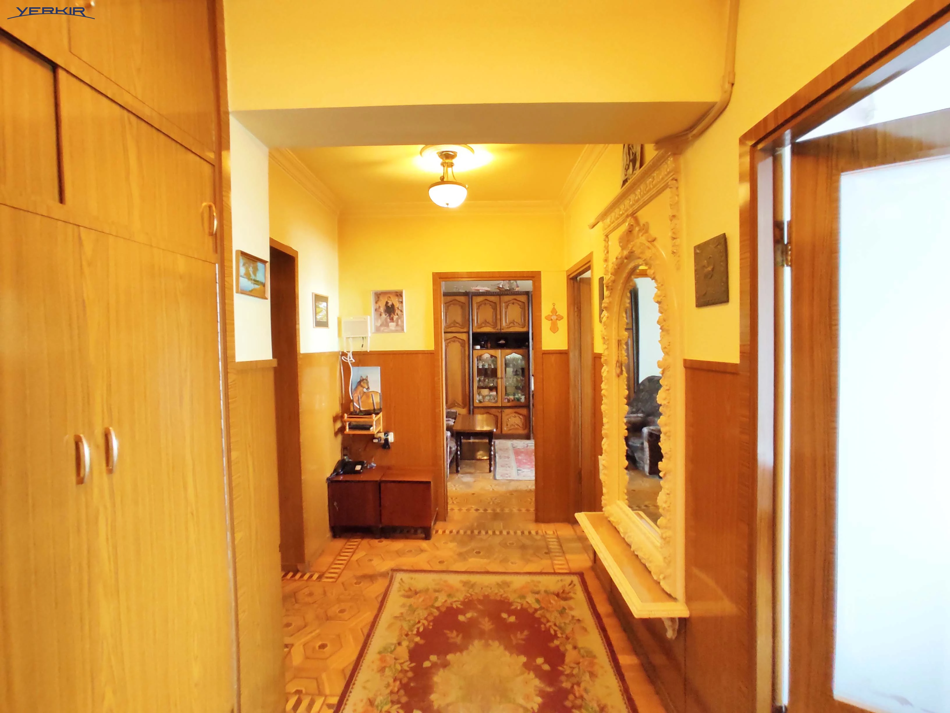 Apartments Code: 10+318566