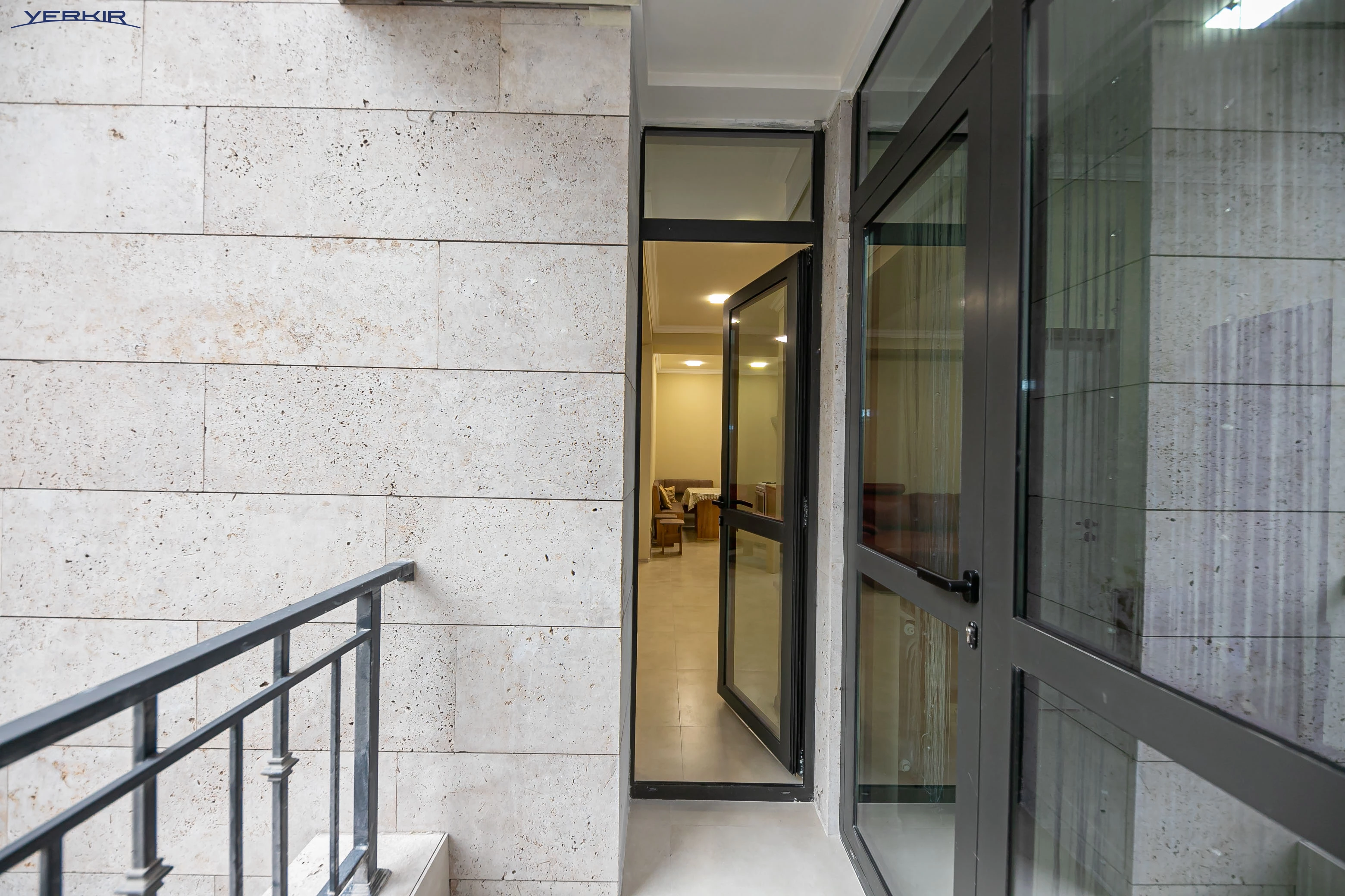 Apartments Code: 5+221314