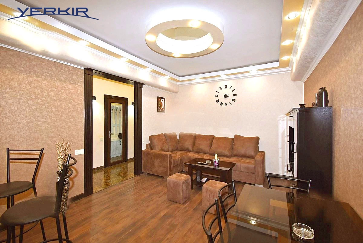 Apartments Code: 9+10112